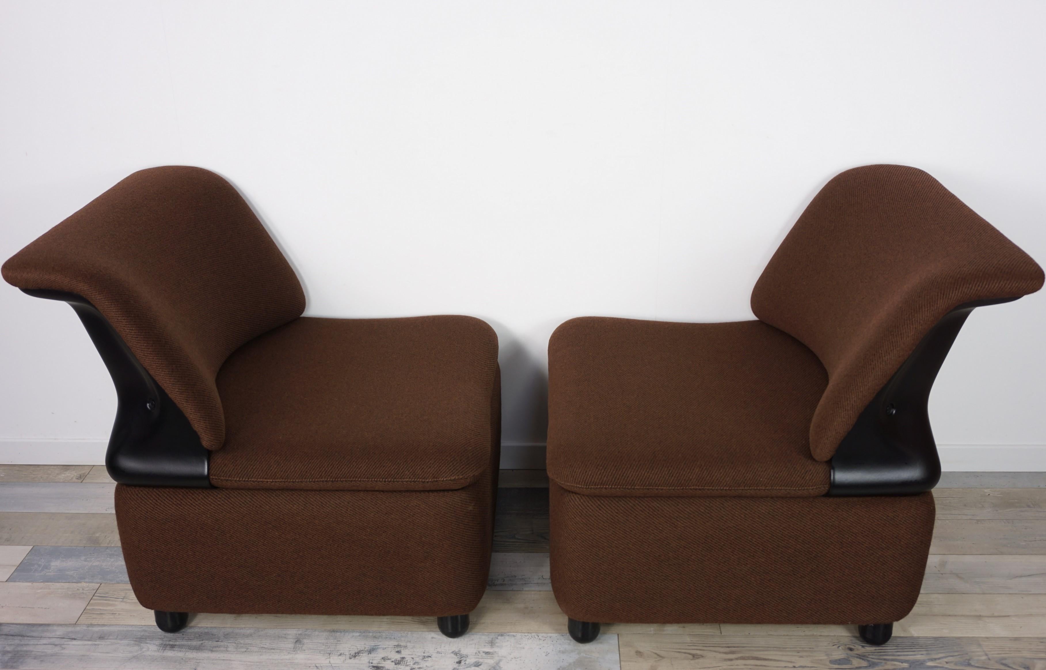 Pair of Dark Brown Fabric Lounge Armchairs For Sale 7