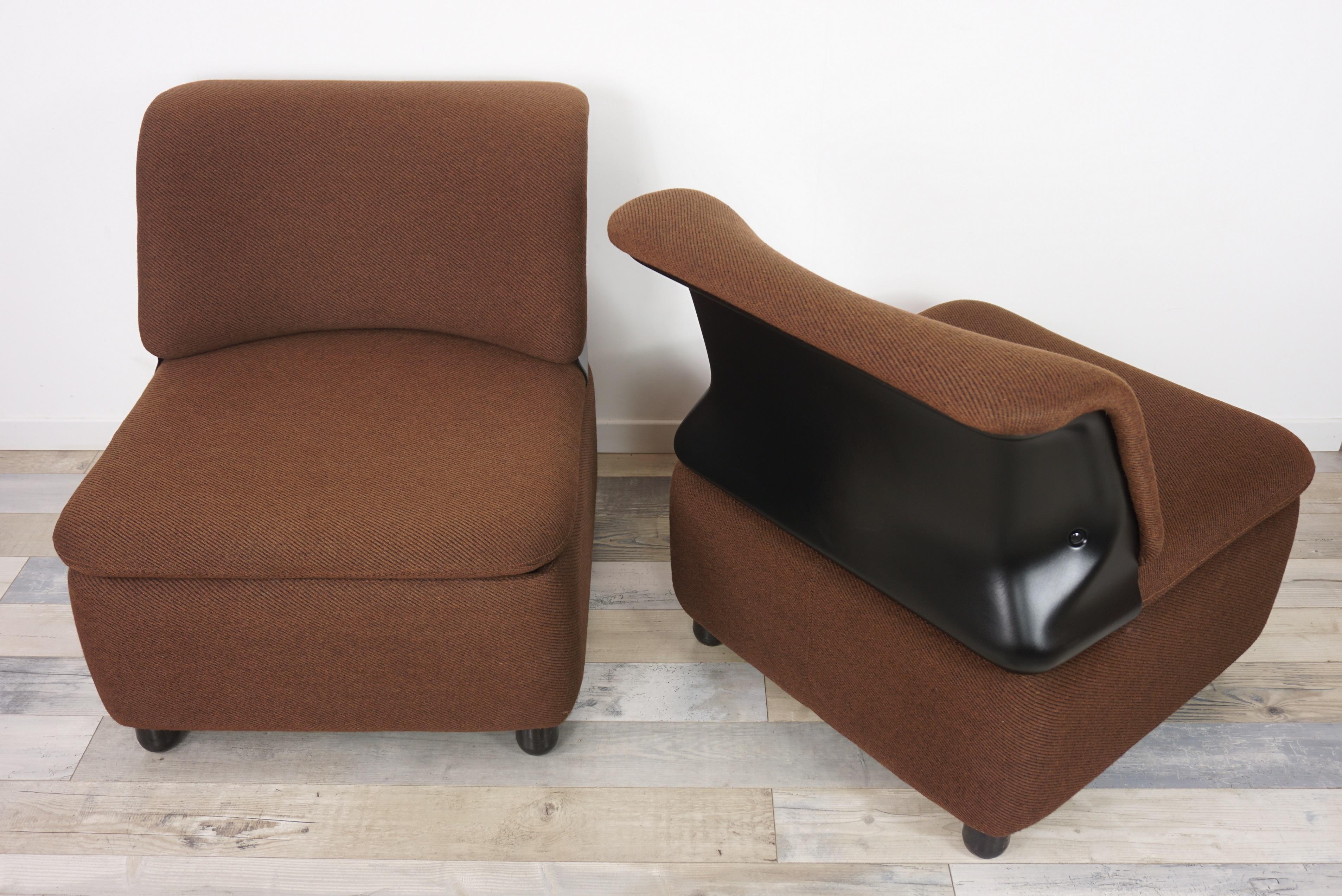 20th Century Pair of Dark Brown Fabric Lounge Armchairs For Sale