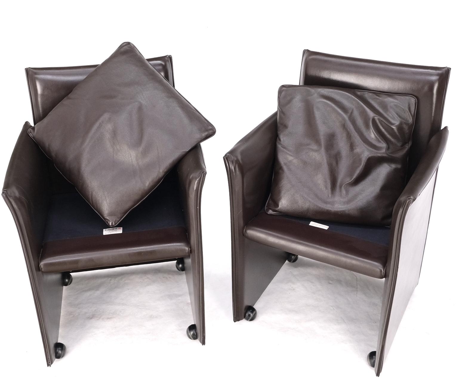 Paar dunkelbraune pflaumenbraune Leder-Beistellstühle Mario Bellini für Cassina Mint im Angebot 5