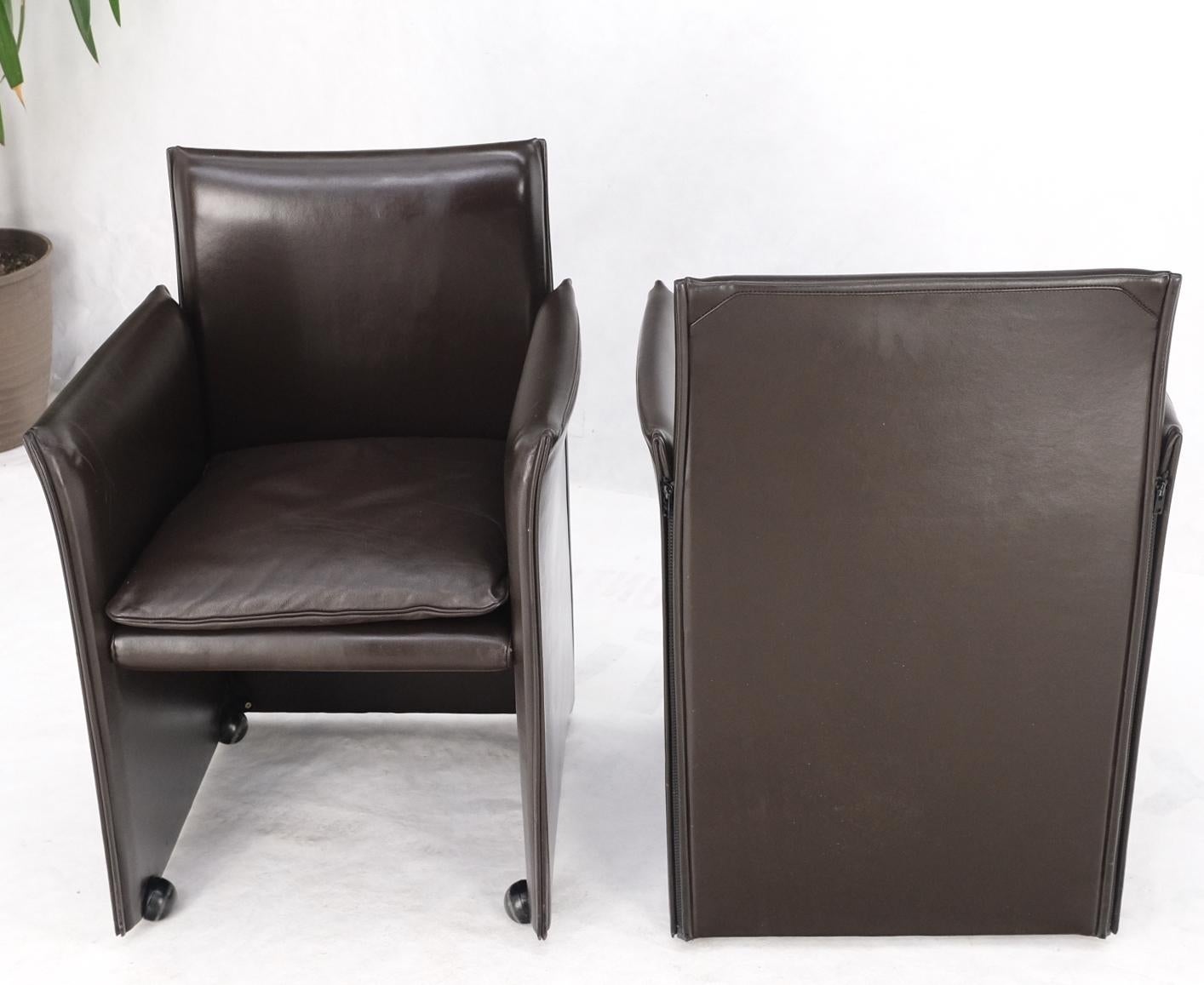 Pair of Dark Brown Plum Leather Break Side Chairs Mario Bellini for Cassina Mint For Sale 2