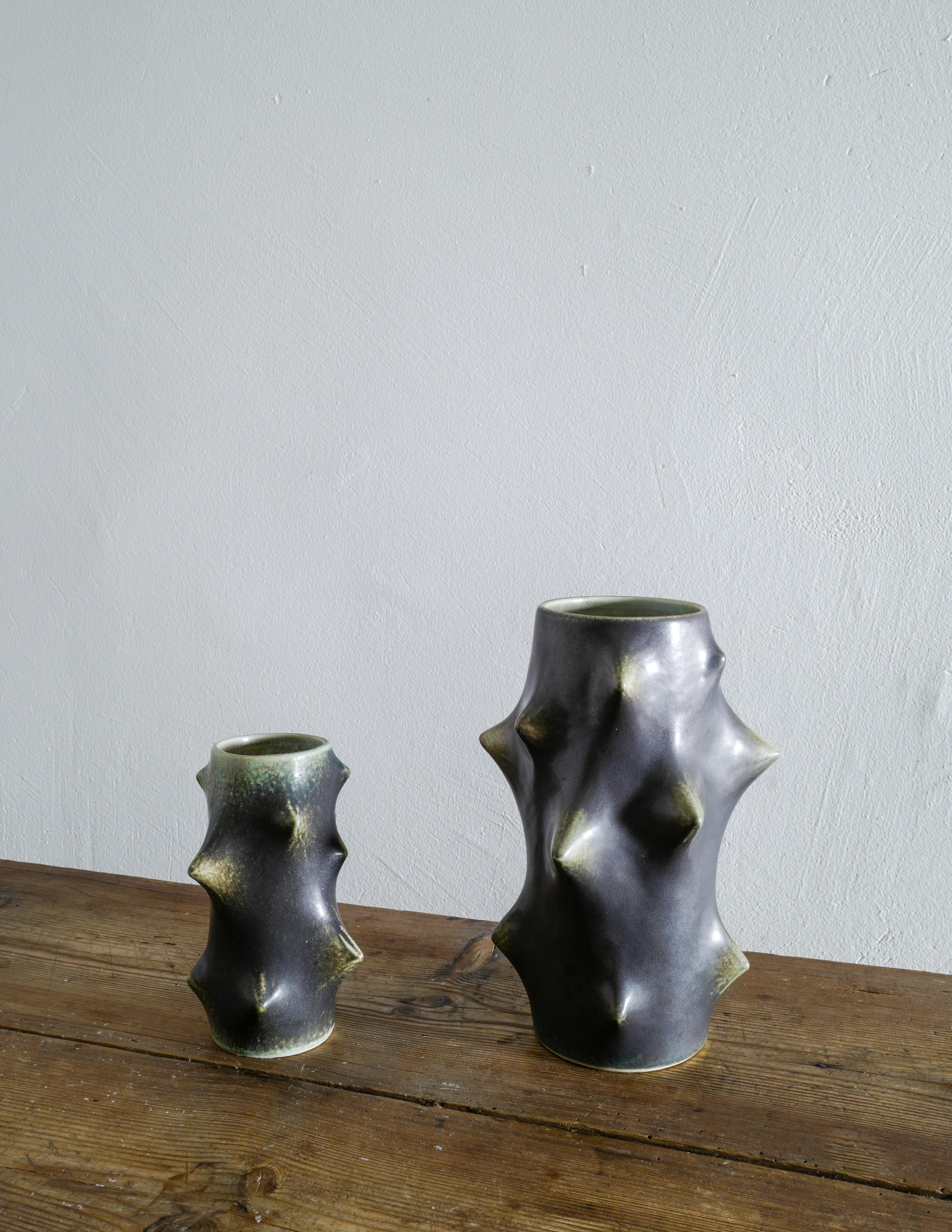 Pair of Dark Green Knud Basse Thorn Vases Produced by Michael Andersen, Denmark In Good Condition For Sale In Stockholm, SE