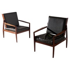 Italian vintage Pair of dark green leather armchairs