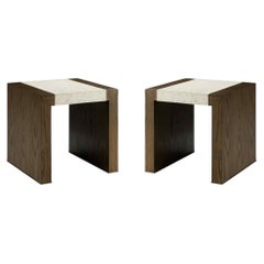 Paar dunkle Parson Style End Tables