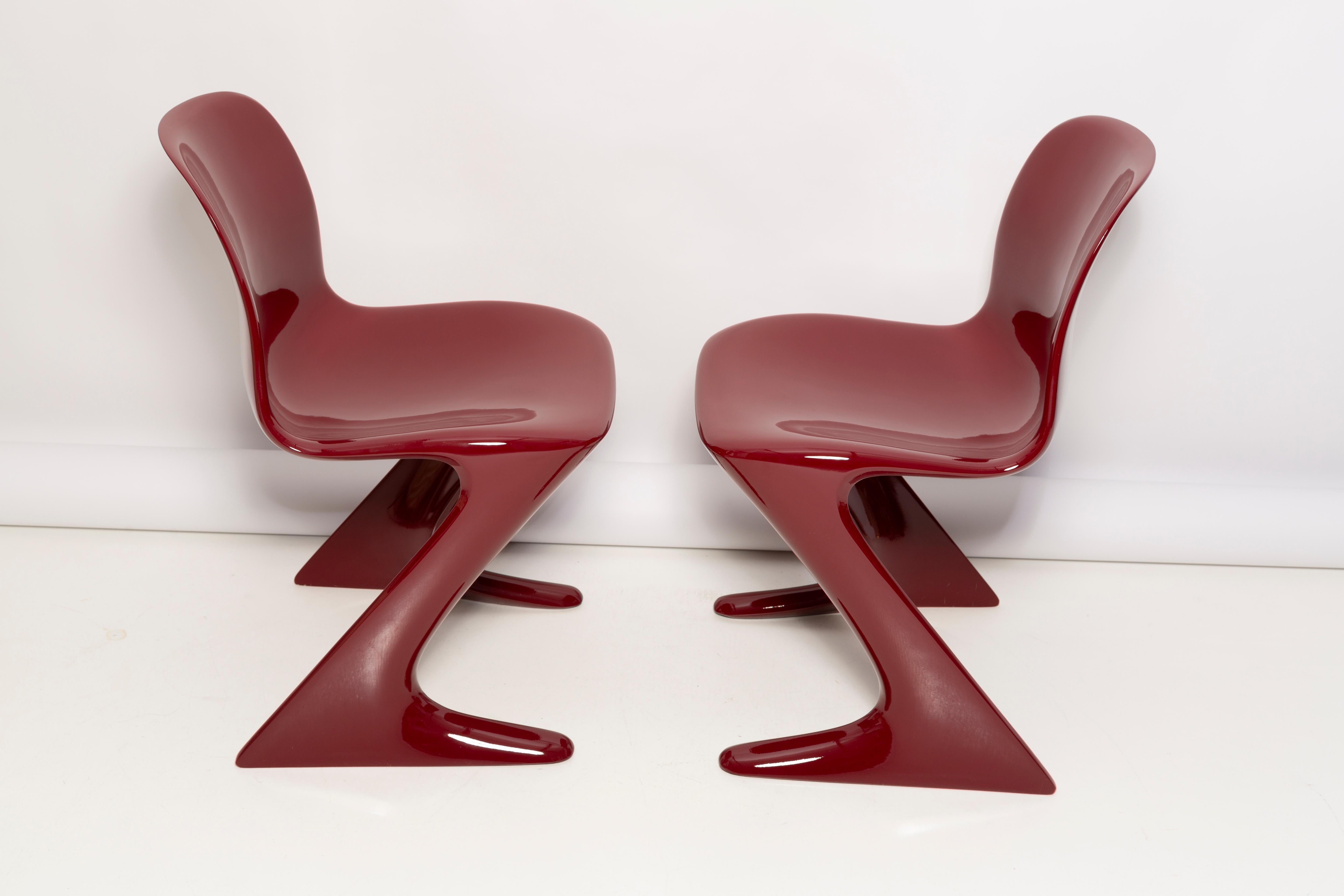 Lacquered Pair of Dark Red Wine Kangaroo Chairs Designed by Ernst Moeckl, Germany, 1968 For Sale