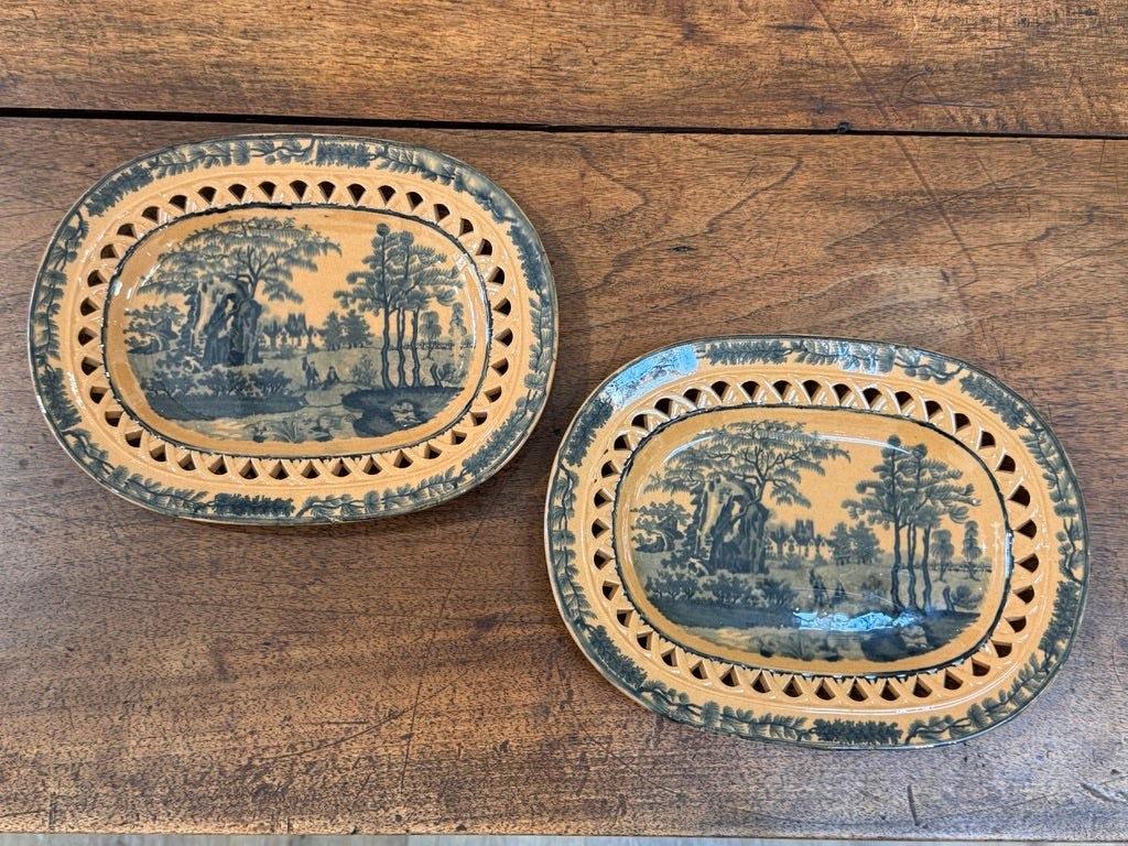 Pair of Davenport Reticulated Chalcedony Small Platters, 1793-1810, English, the oval platters with hand-painted en grisaille ruins of a landscape, with pierced rims, pressed with 