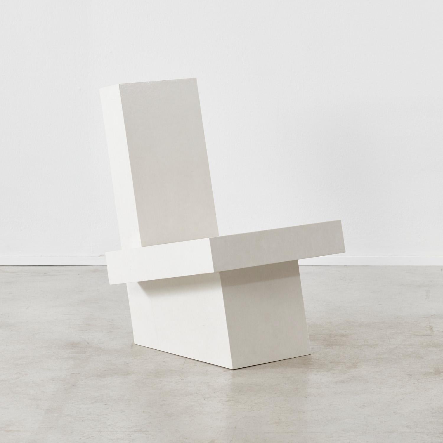 Ein Paar David Horan Paper Lounge Chairs für Béton Brut, Großbritannien, 2022 (Britisch) im Angebot
