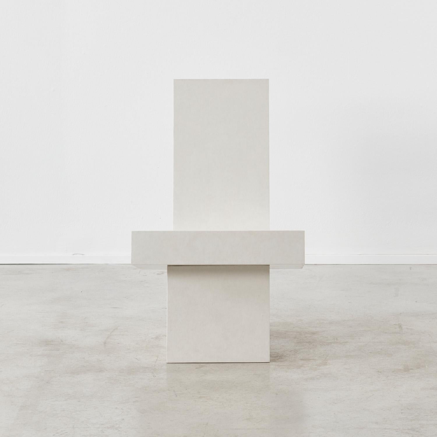 Lucidato Coppia di sedie lounge in carta di David Horan per Béton Brut, Regno Unito, 2022 in vendita