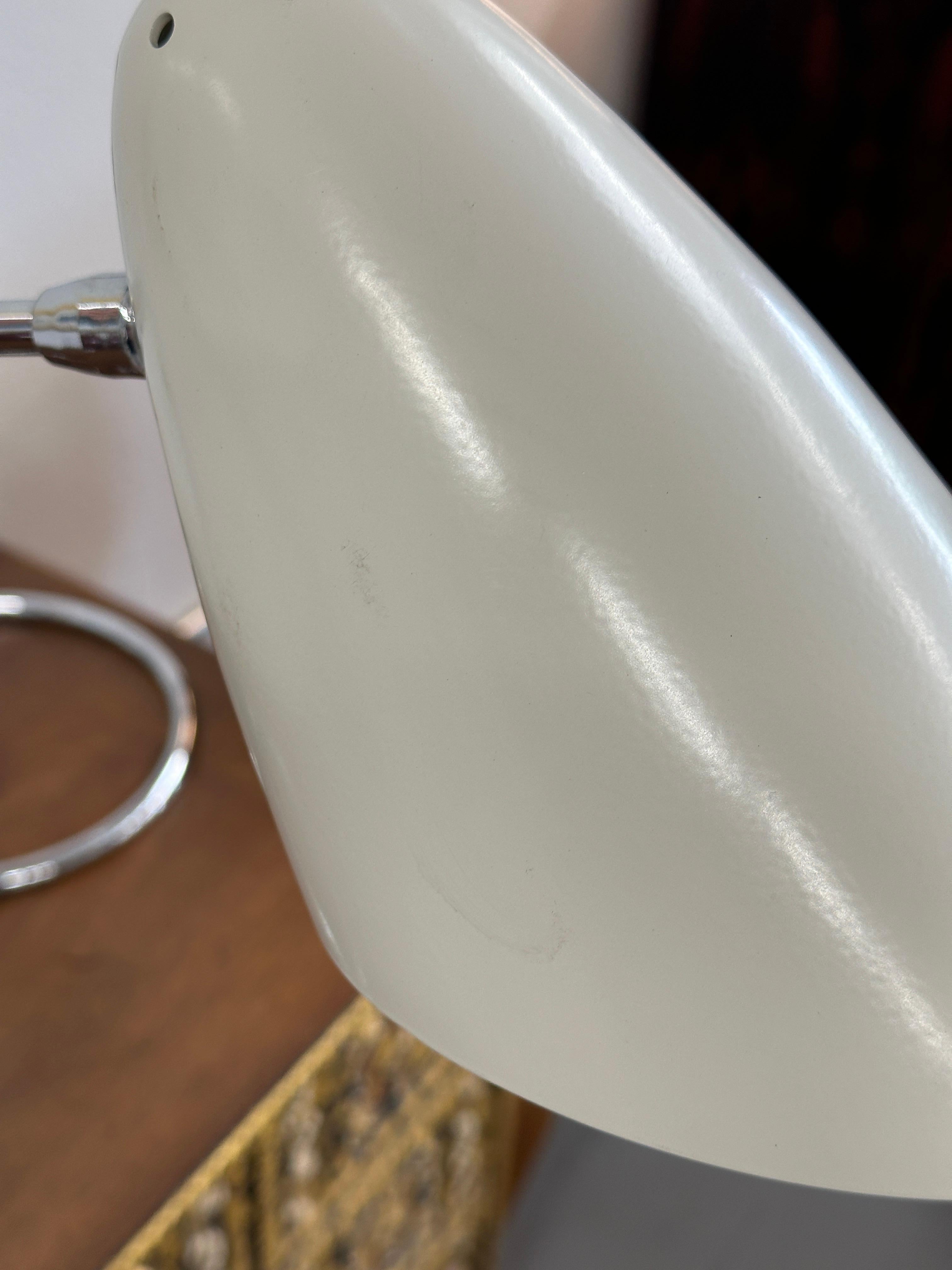 Paire de lampes de table David Weeks n° 109 Bullet en vente 1