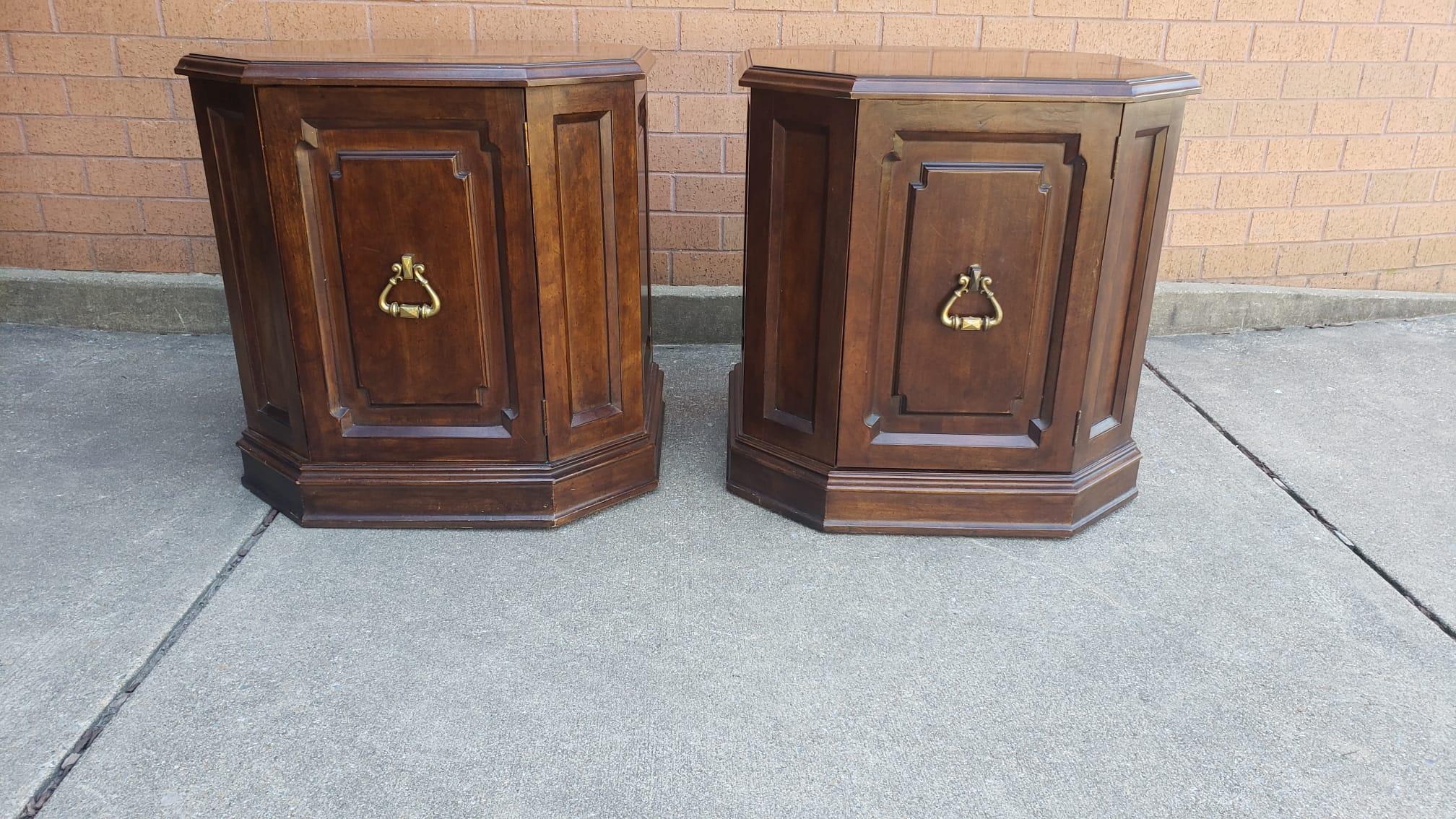 Pair of Davis Cabinet Co. Cherry Octogonal Commodes or Side Tables For Sale 3