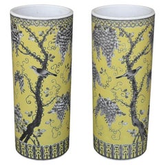 Pair of Dayazhai Yellow-Ground Grisaille-Decorated Vases