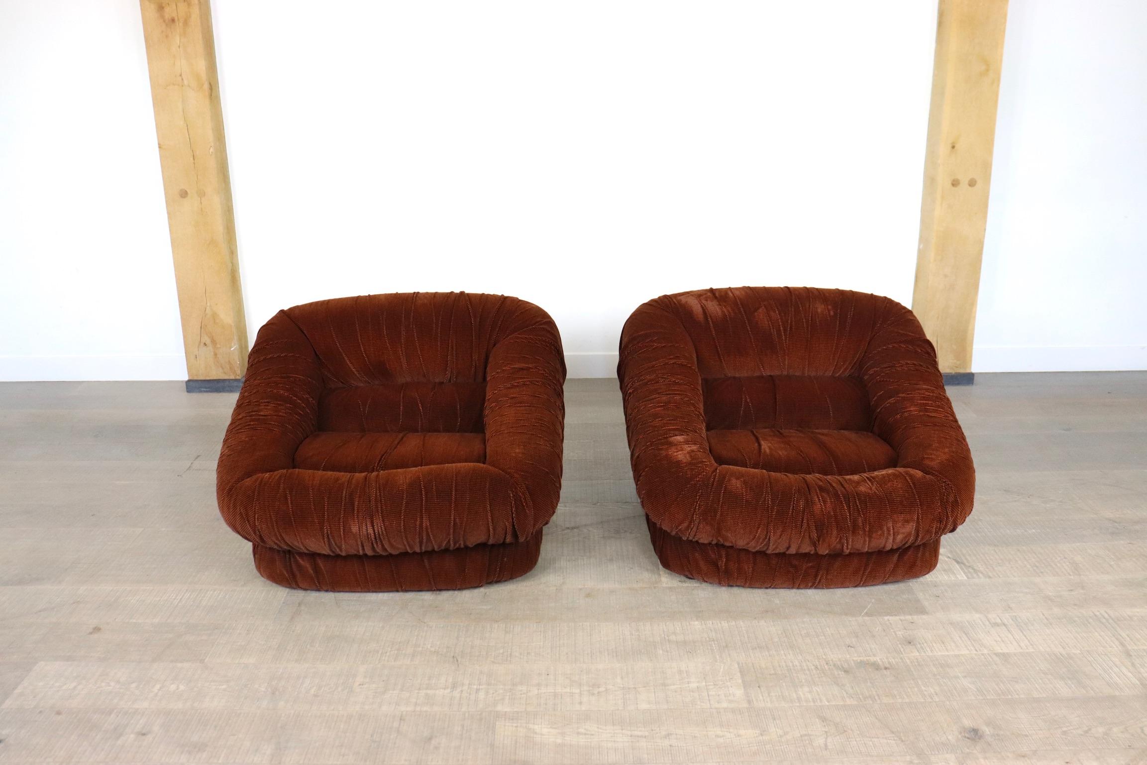 Velvet Pair of De Pas D’Urbino Lomazzi Dall Oca Lounge Chairs, Italy, 1975