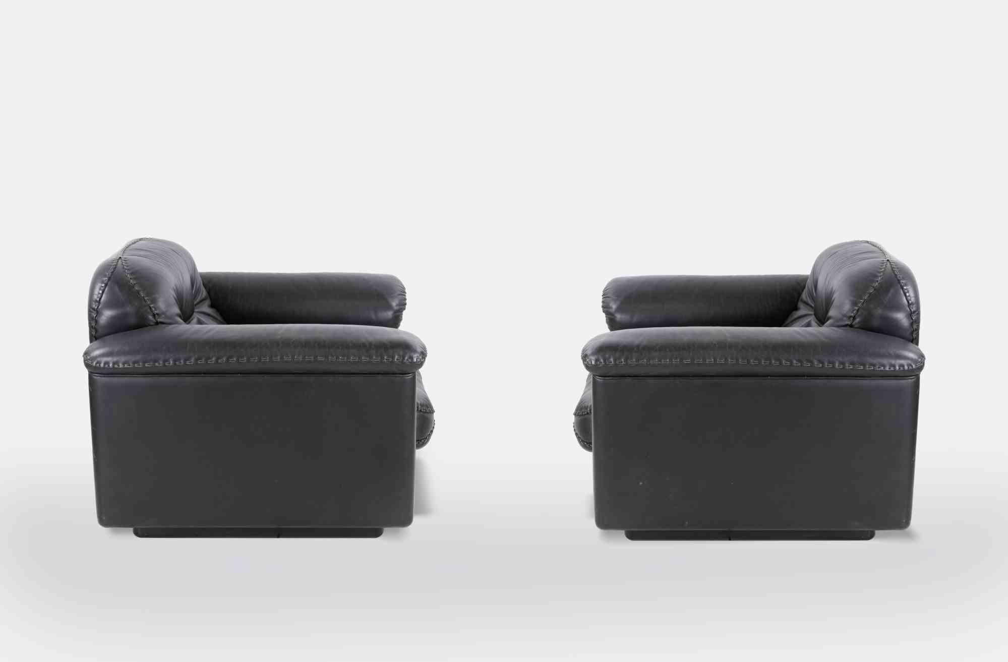 Late 20th Century Pair of De Sede Black Leather Armchairs DS-110, 1970s For Sale