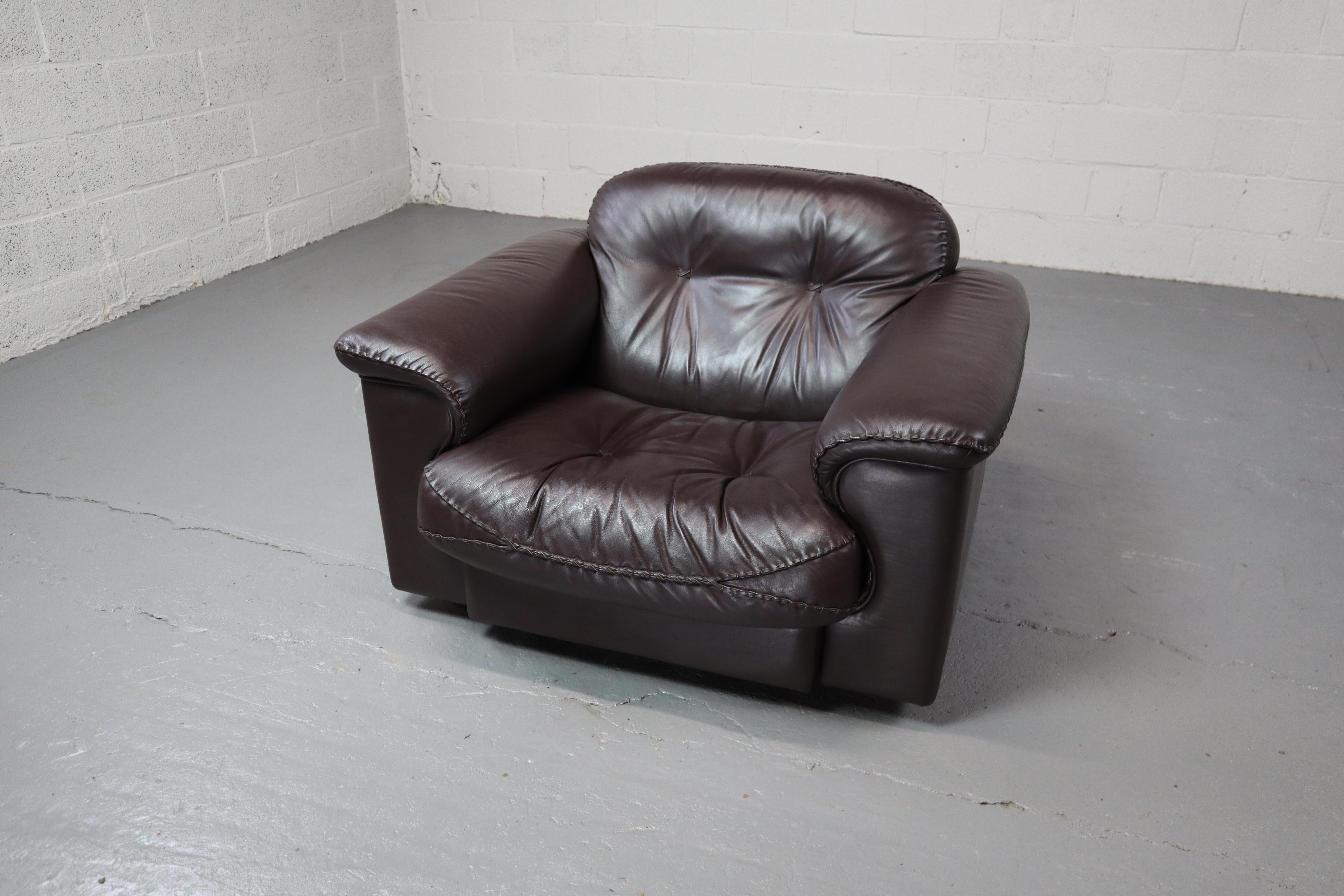 Pair of De Sede DS-101 leather lounge chairs For Sale 5