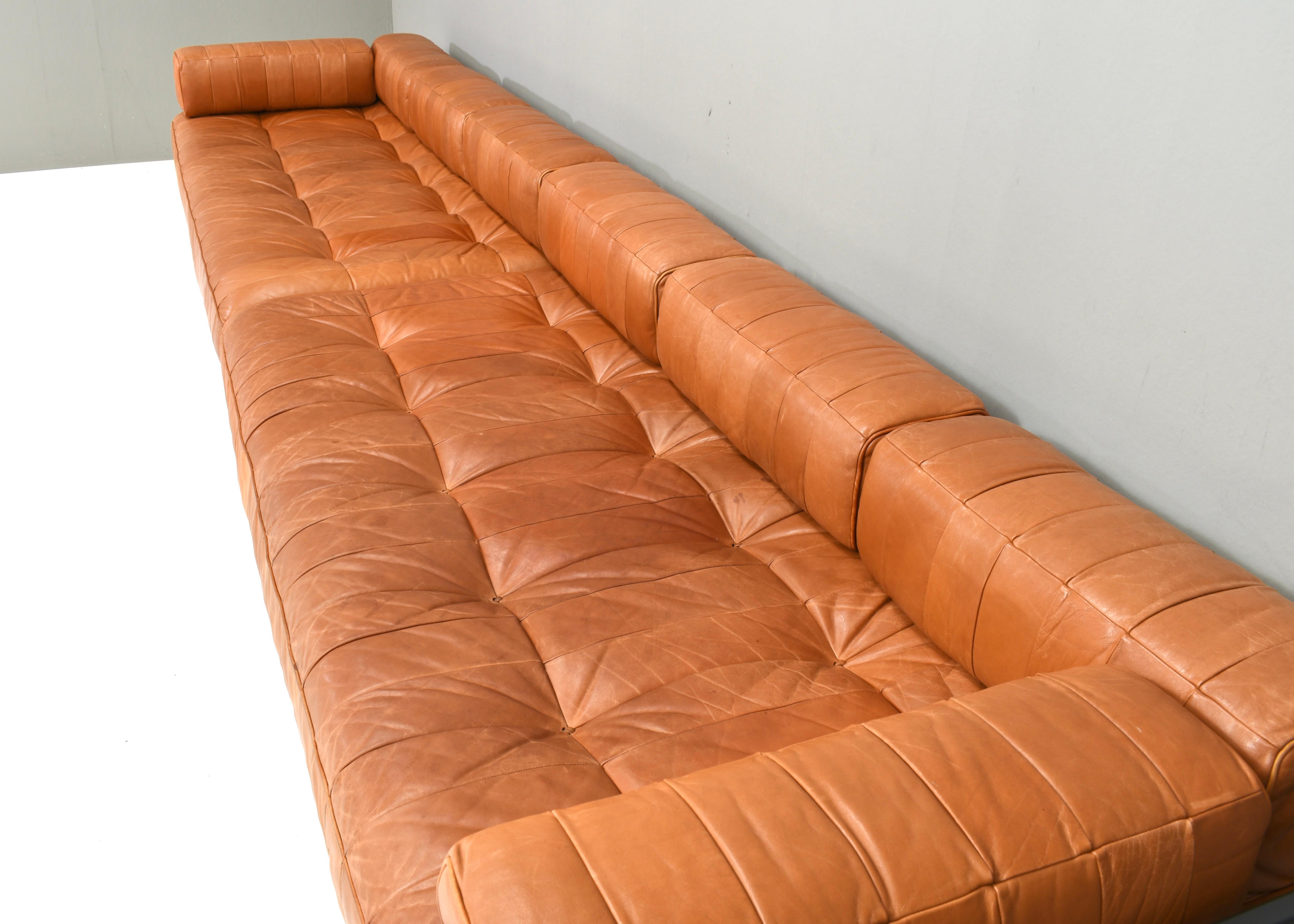 Pareja de sofás-cama De Sede DS80 en piel color coñac - Suiza, años 70 en venta 4