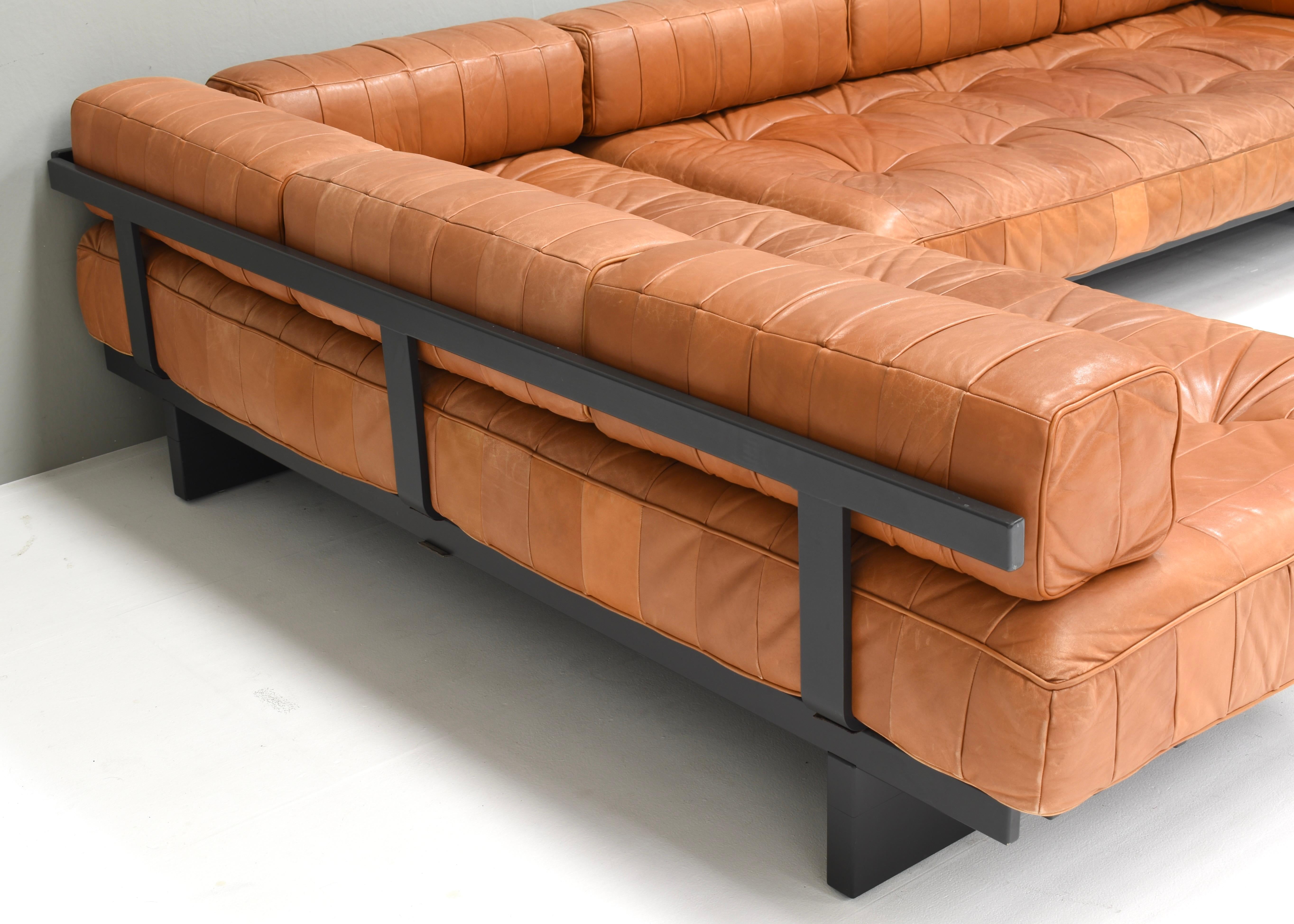 Pareja de sofás-cama De Sede DS80 en piel color coñac - Suiza, años 70 en venta 7