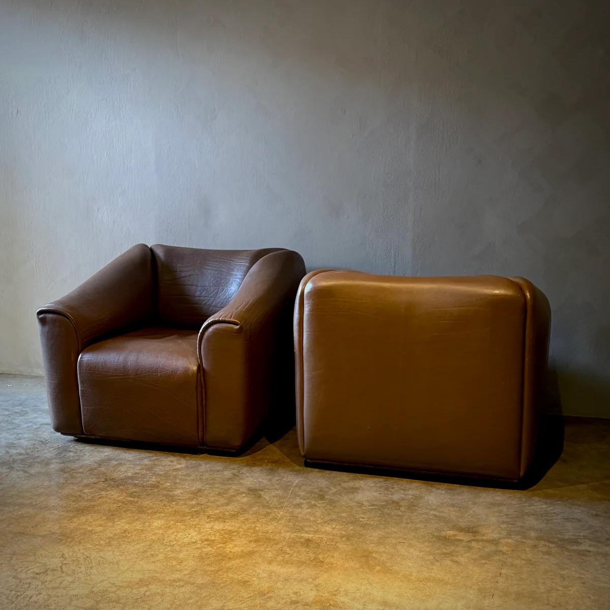 Paar De Sede-Loungesessel mit Ottomane im Angebot 1