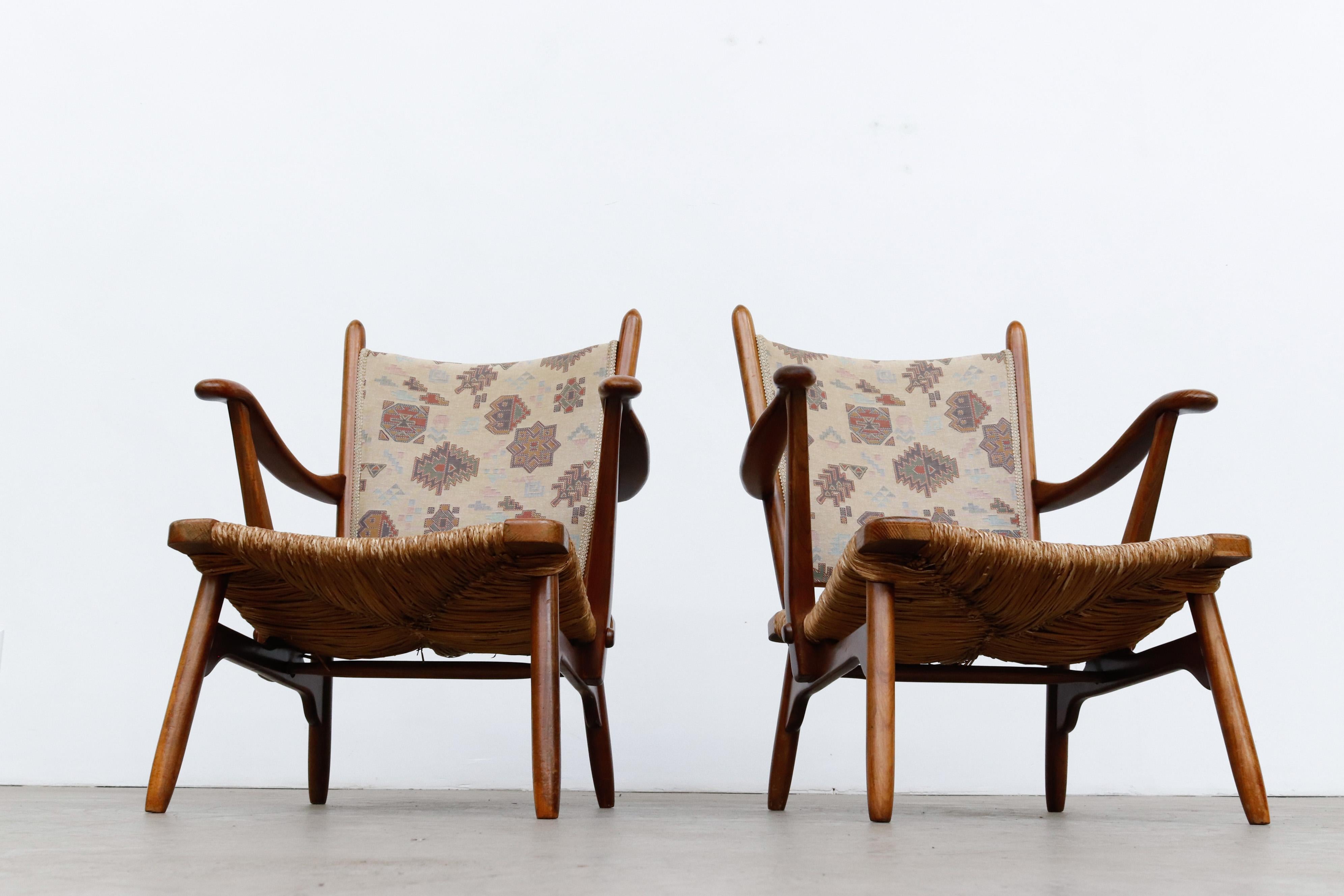 Mid-20th Century Pair of De Ster Gelderland Upholstered Lounge Chairs with Rush Seats