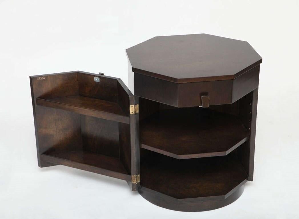 Milieu du XXe siècle Paire de meubles de bar décagon par Harvey Probber  en vente