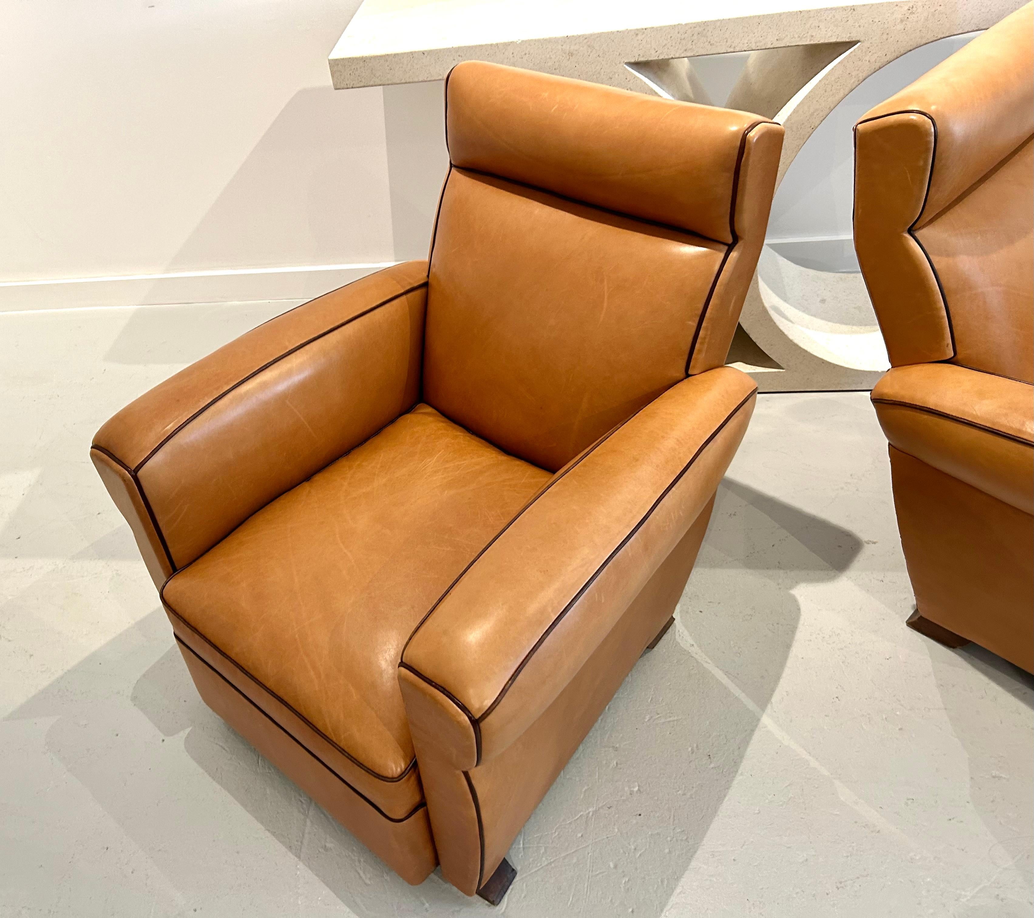 Pareja de Sillas Club Deco de Cuero en venta 6