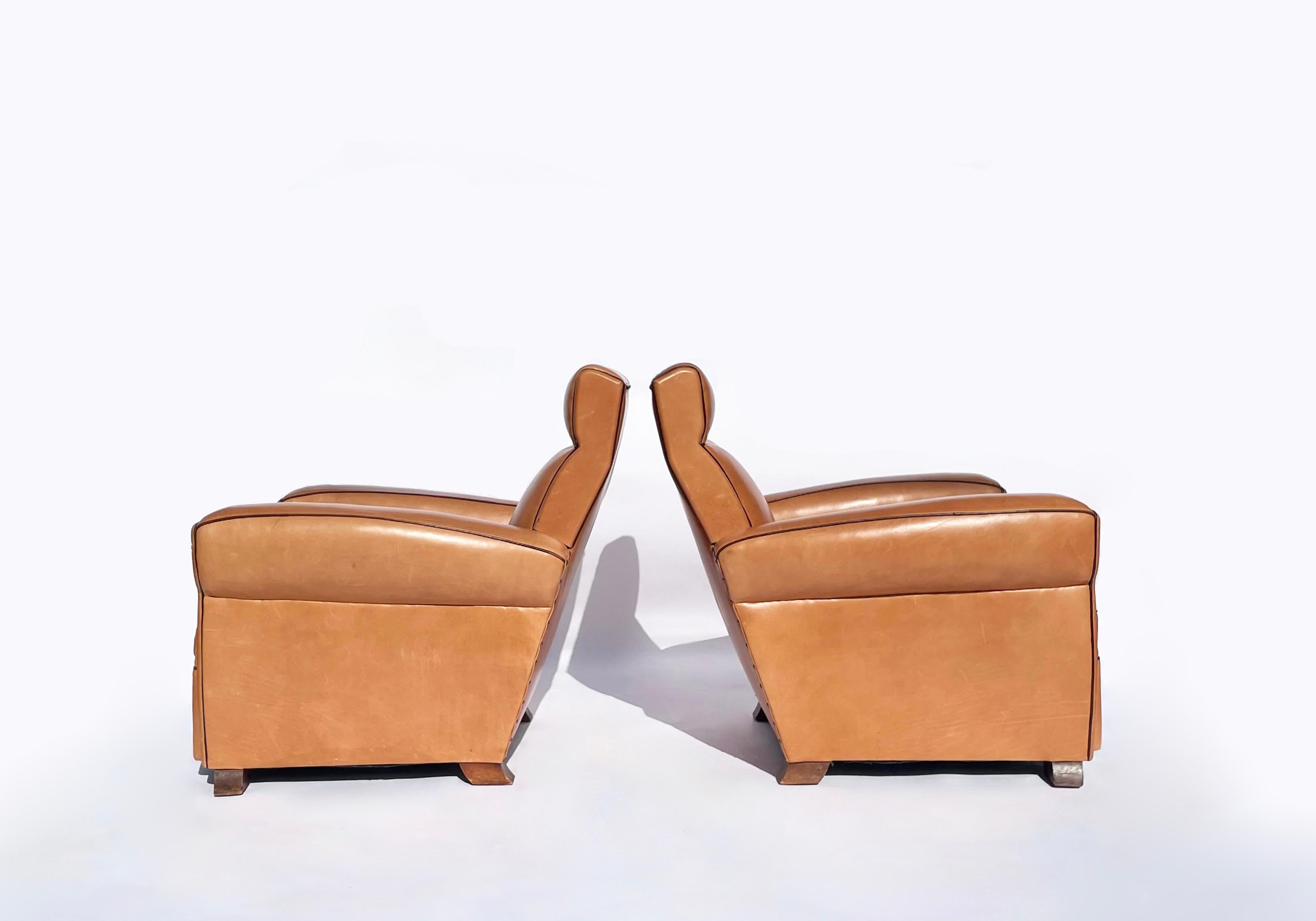 Paar Deko-Clubsessel aus Leder im Angebot 2