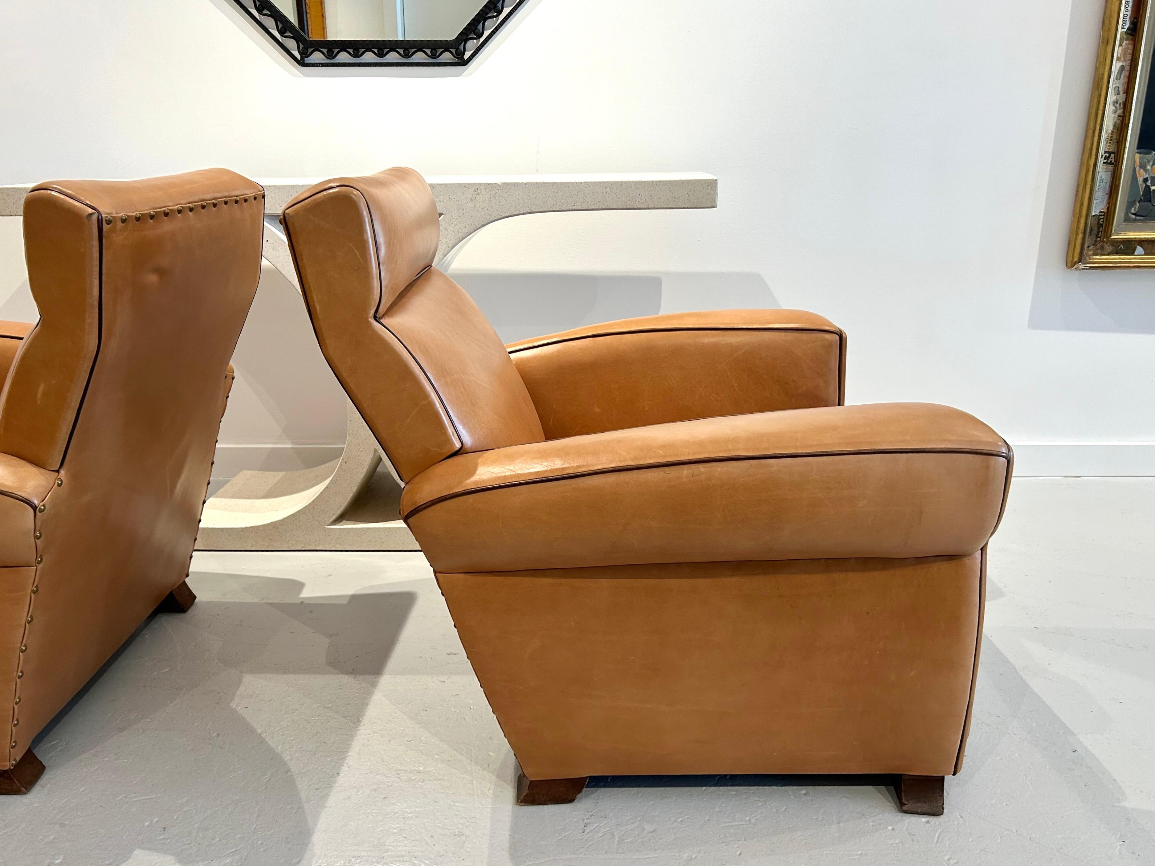Pareja de Sillas Club Deco de Cuero en venta 3