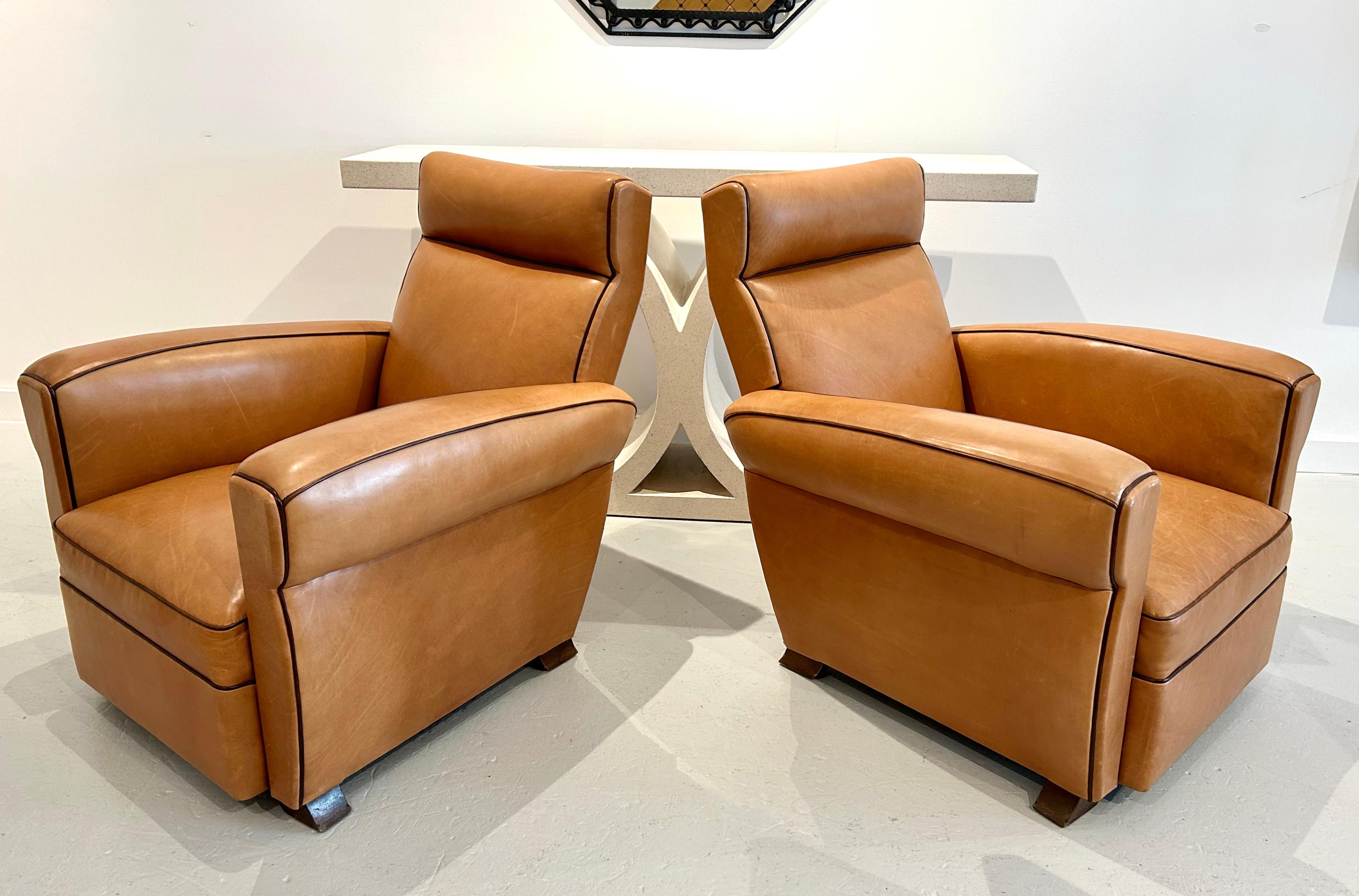 Pareja de Sillas Club Deco de Cuero en venta 5