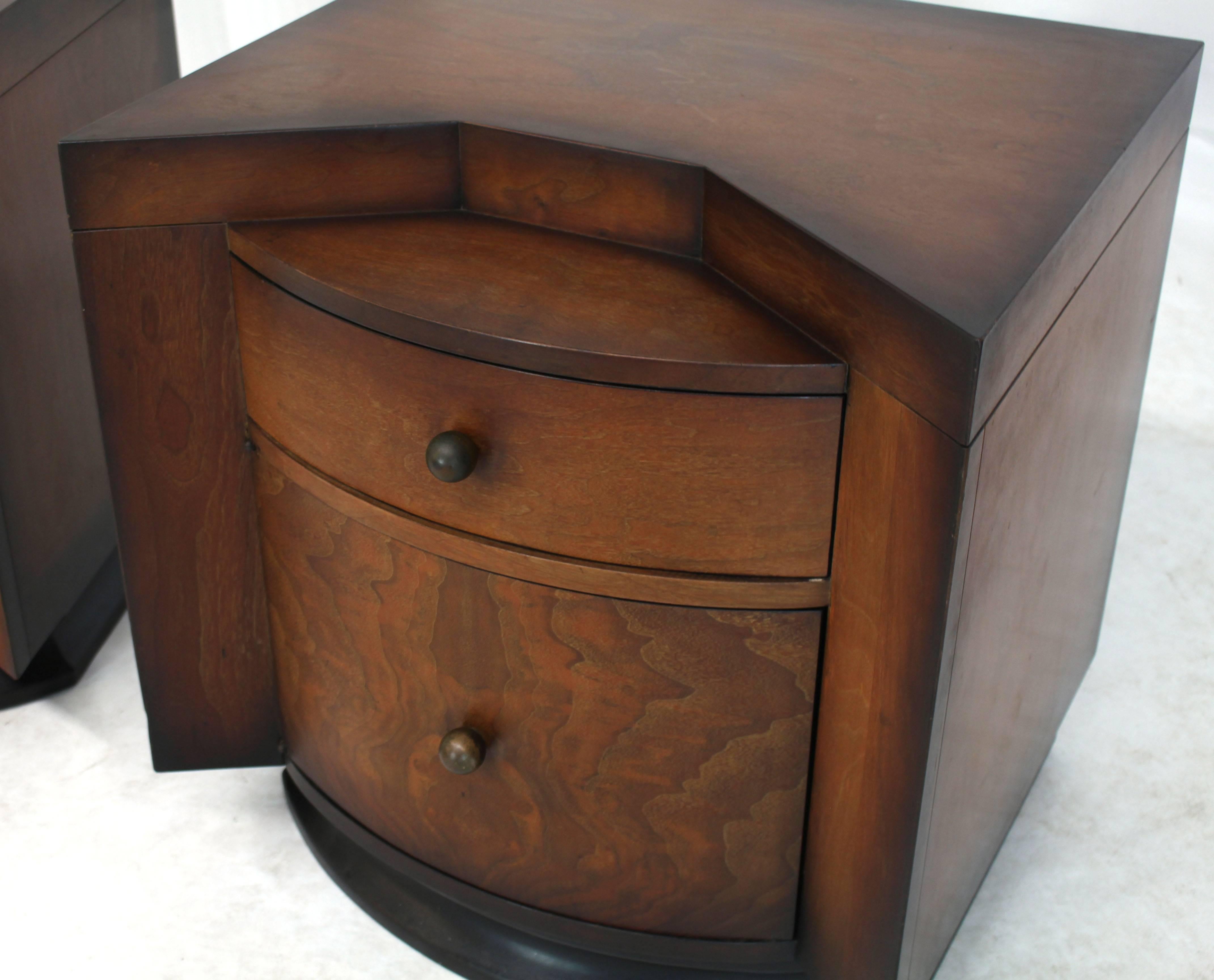 Very nice walnut full bodied Mid-Century Modern design end tables with solid brass balls pulls.