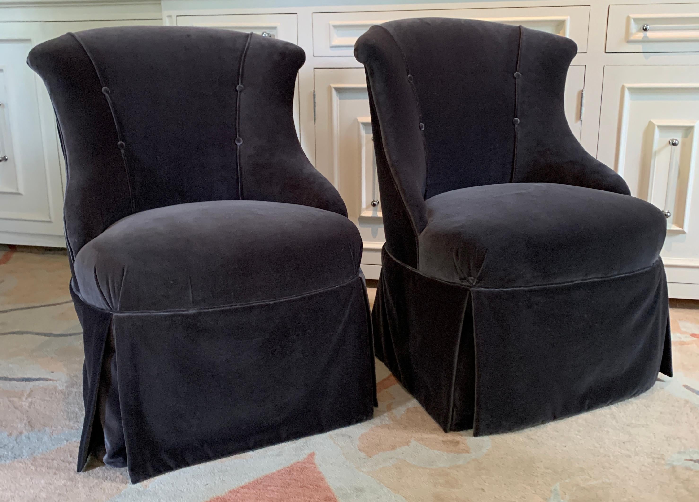 Pair of Deco Slipper Chairs Upholstered in Belgian Velvet 6