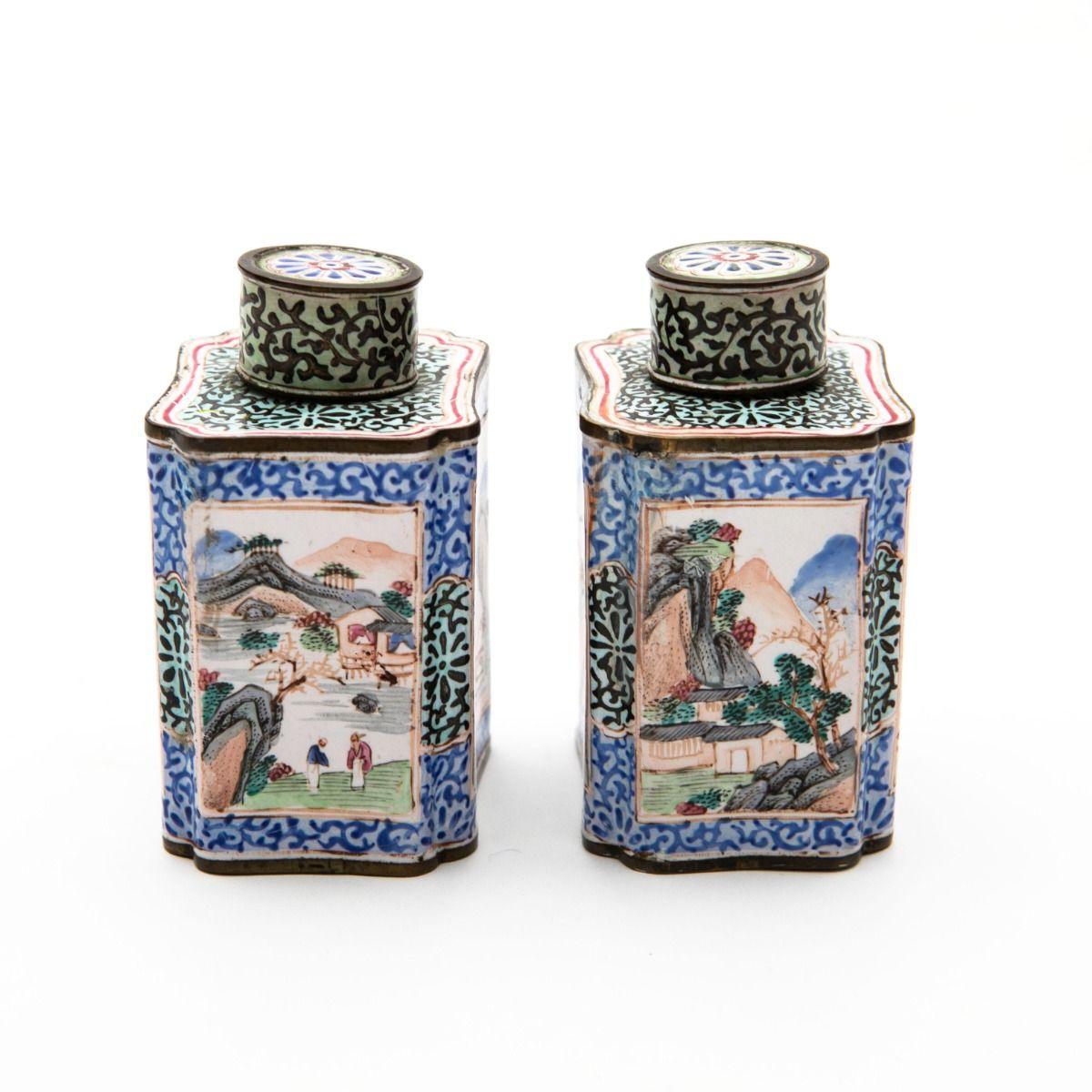 Pair of decorative 18th Century Hand-Painted Canton Enamel Tea Caddies For Sale 3