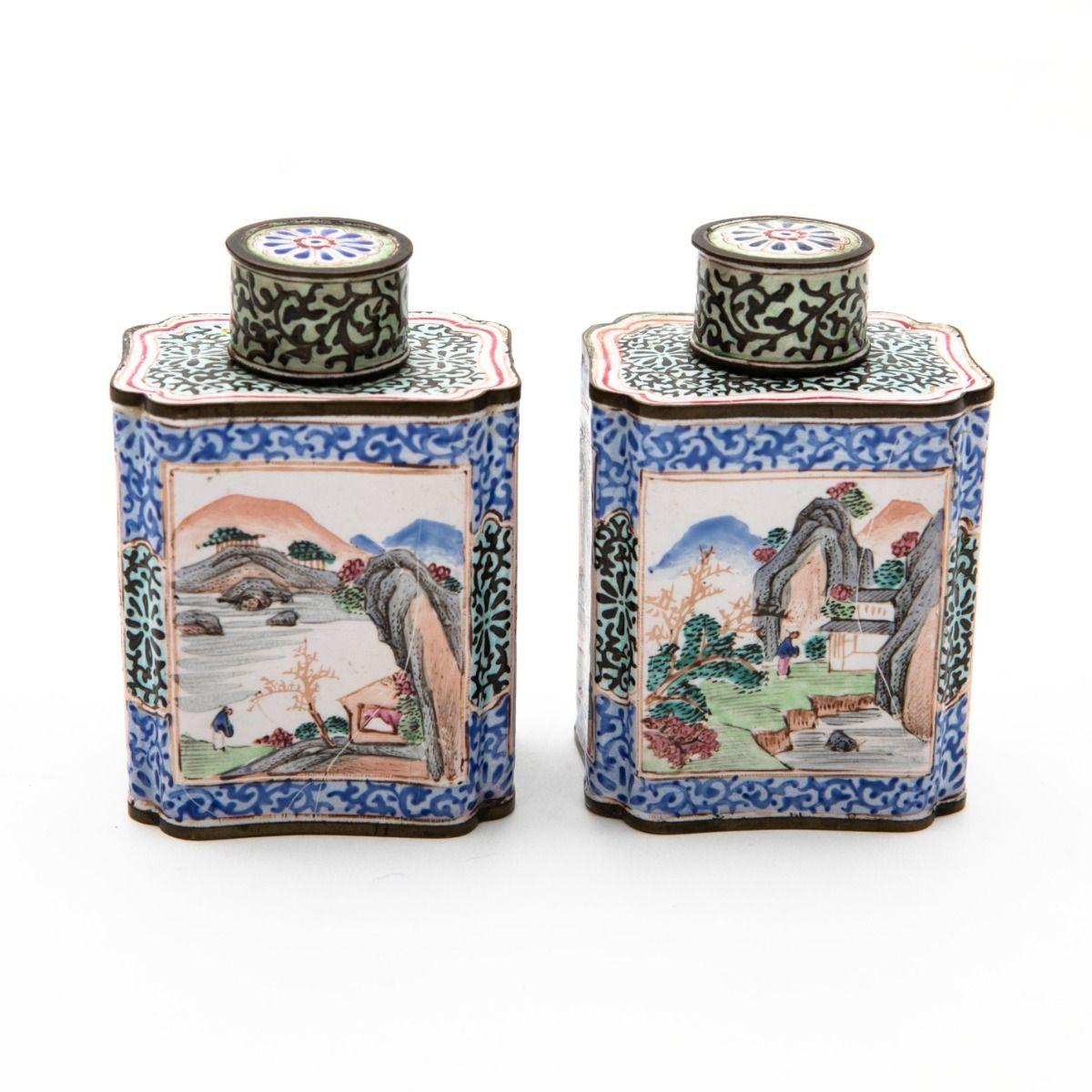 Pair of decorative 18th Century Hand-Painted Canton Enamel Tea Caddies For Sale 4