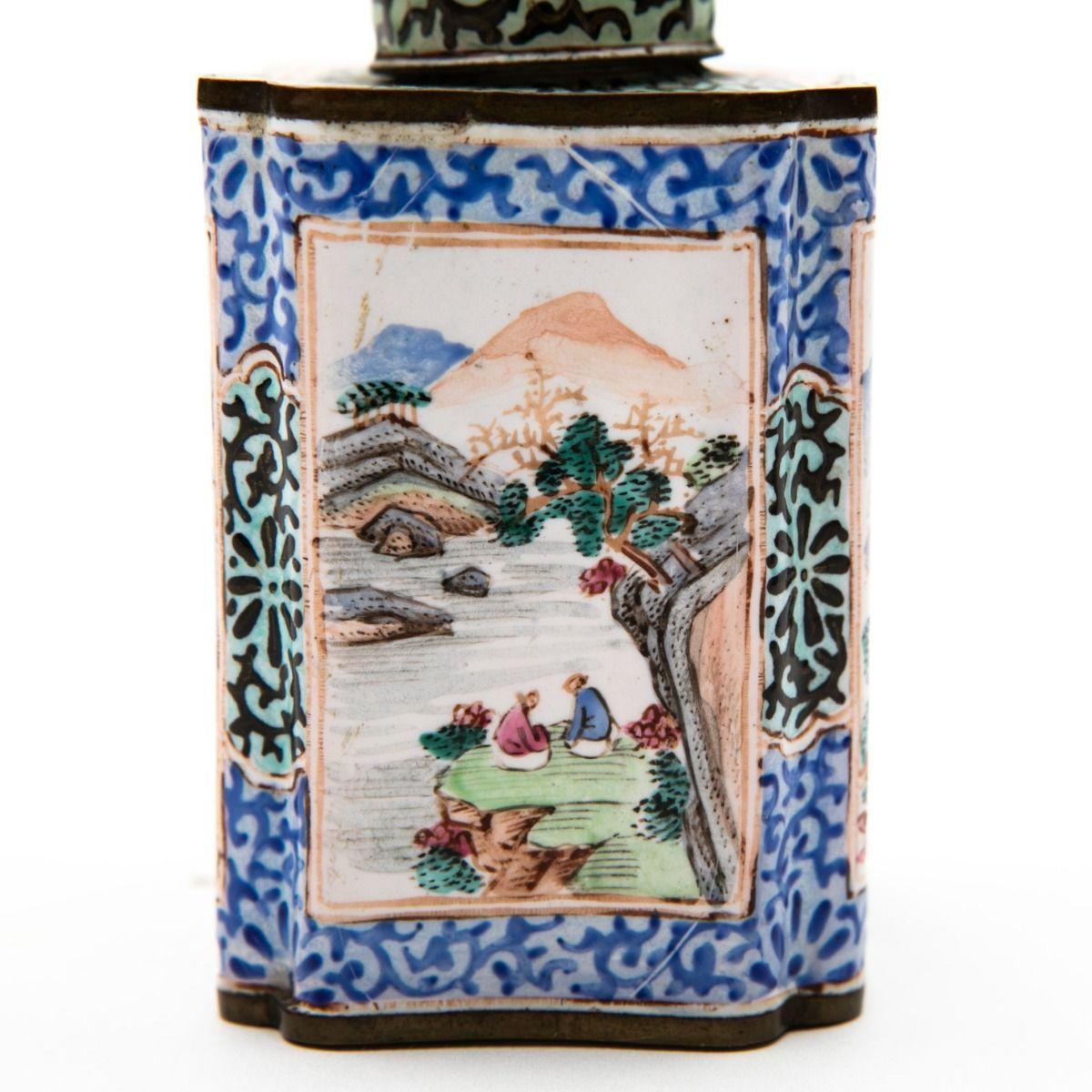 Other Pair of decorative 18th Century Hand-Painted Canton Enamel Tea Caddies For Sale