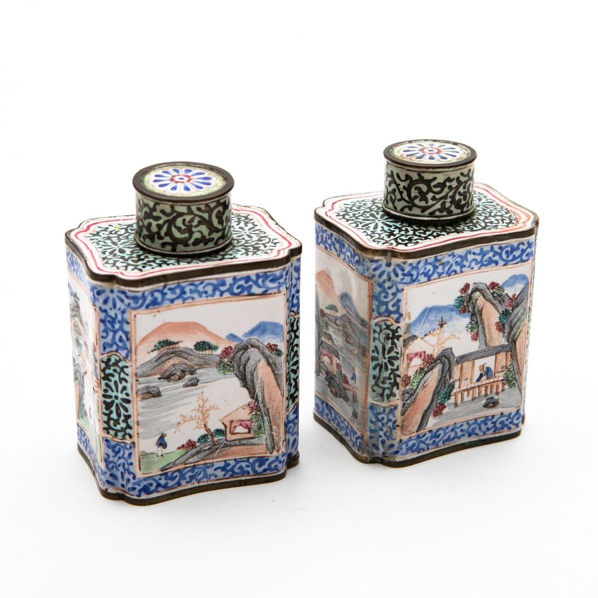 Pair of decorative 18th Century Hand-Painted Canton Enamel Tea Caddies For Sale 1