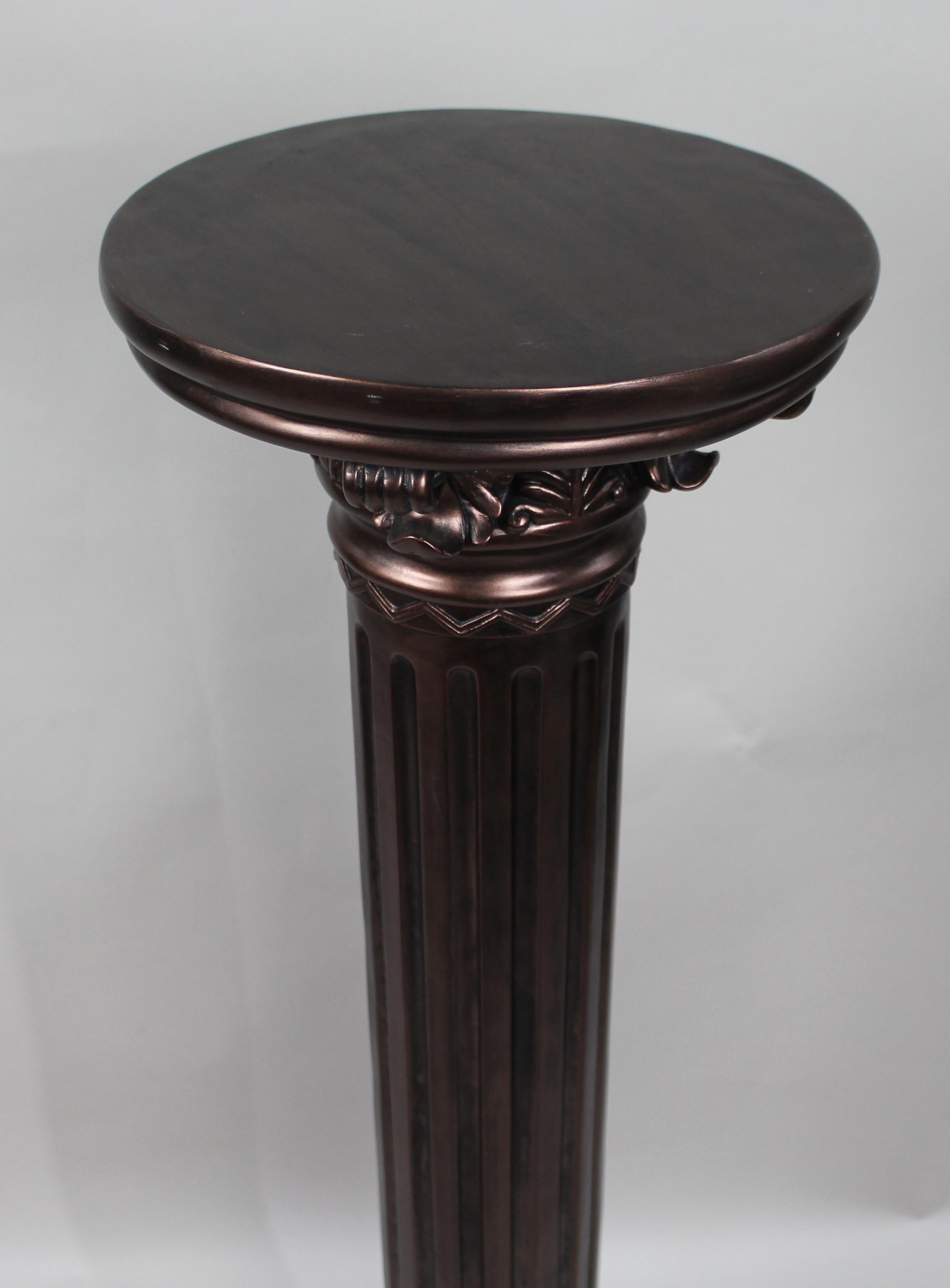 Pair of Decorative Antique Style Corinthian Pedestals In Good Condition For Sale In Worcester, GB