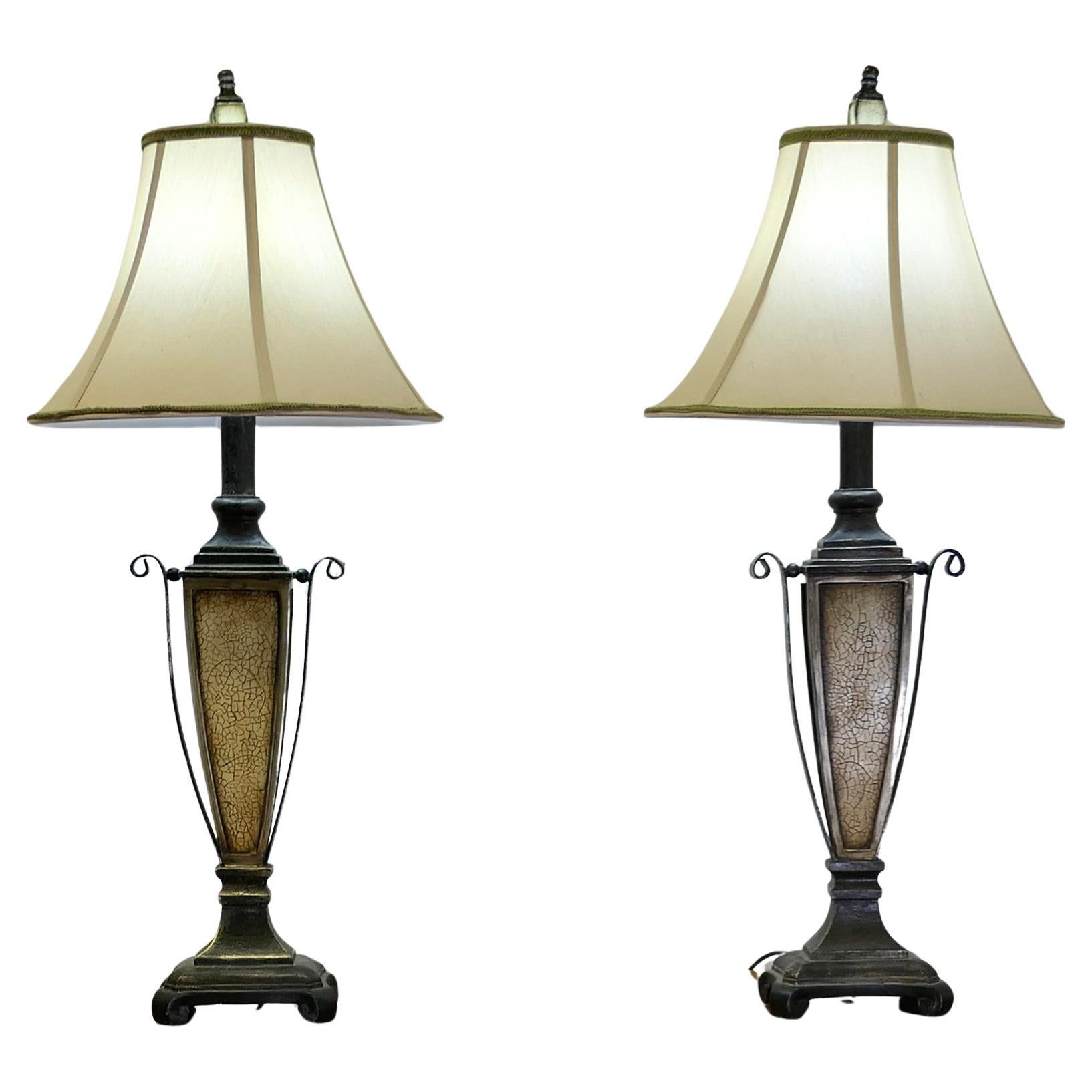 Coppia di lampade da tavolo in stile Art Decor   Un'emozionante coppia di lampade in vendita