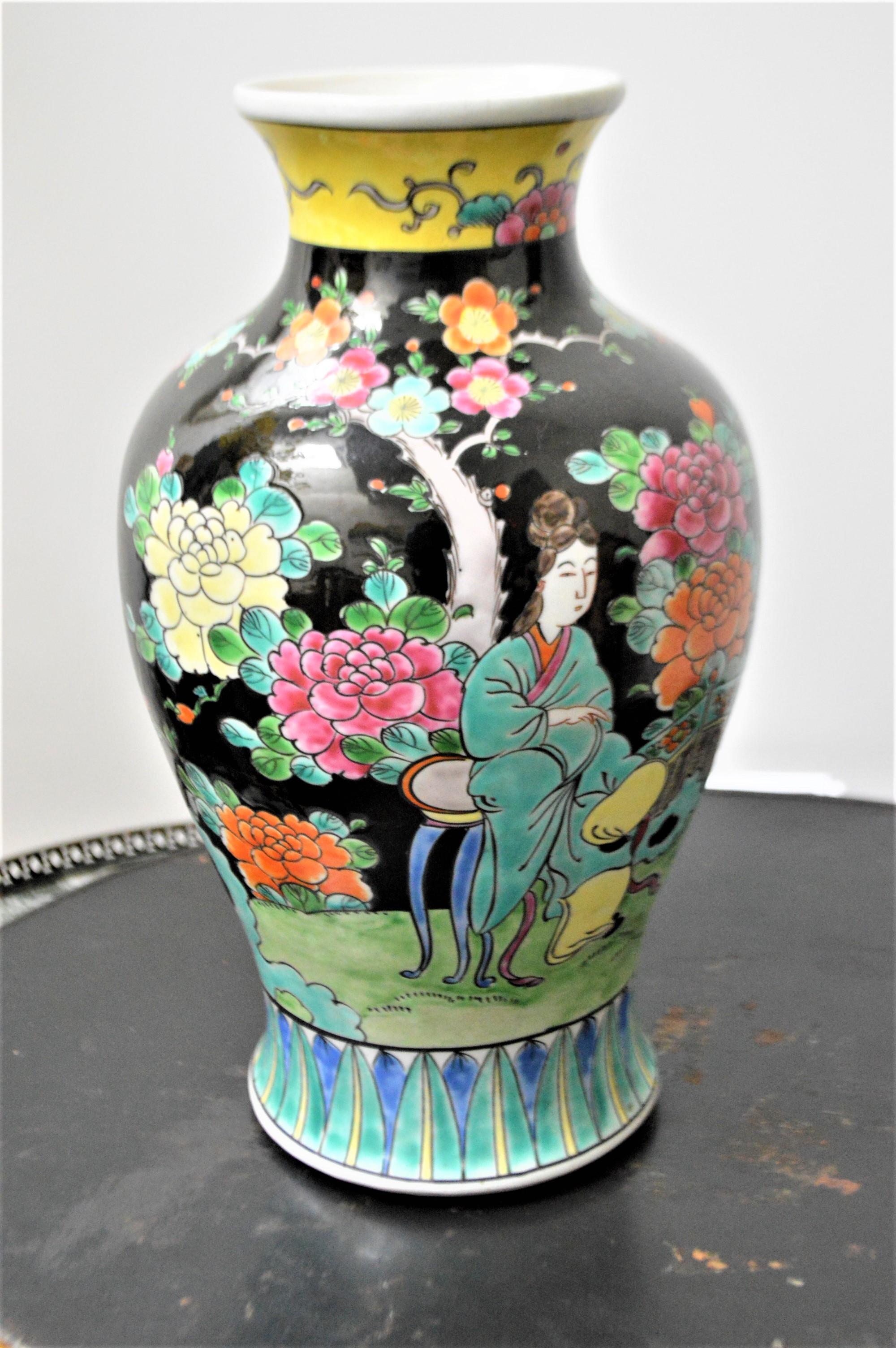 Pair of Decorative Black Japanese Hand Painted Glazed Porcelain Vases For Sale 1