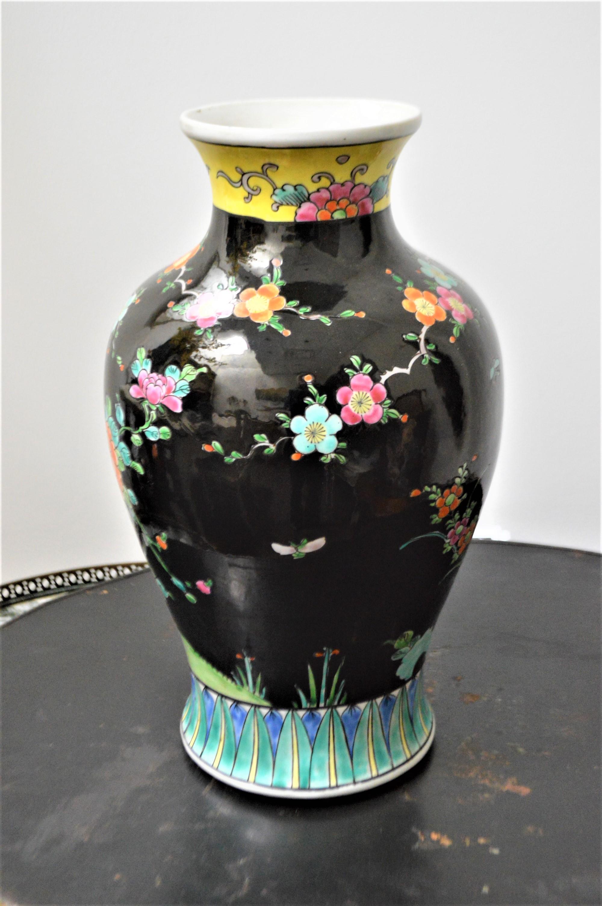 Pair of Decorative Black Japanese Hand Painted Glazed Porcelain Vases For Sale 2