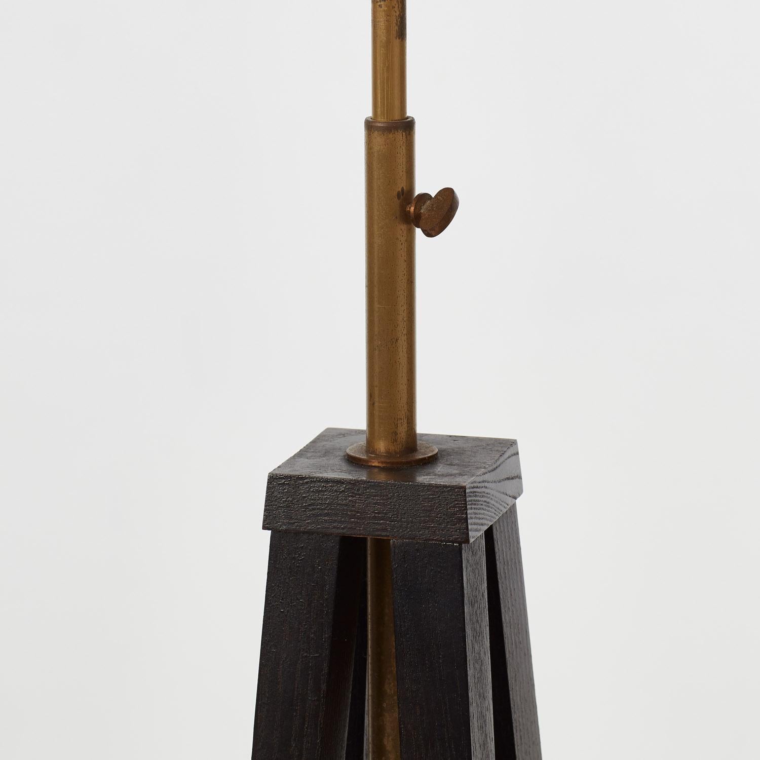 Pair of decorative blackened wood and brass table lamps - Italy, 1980s 2