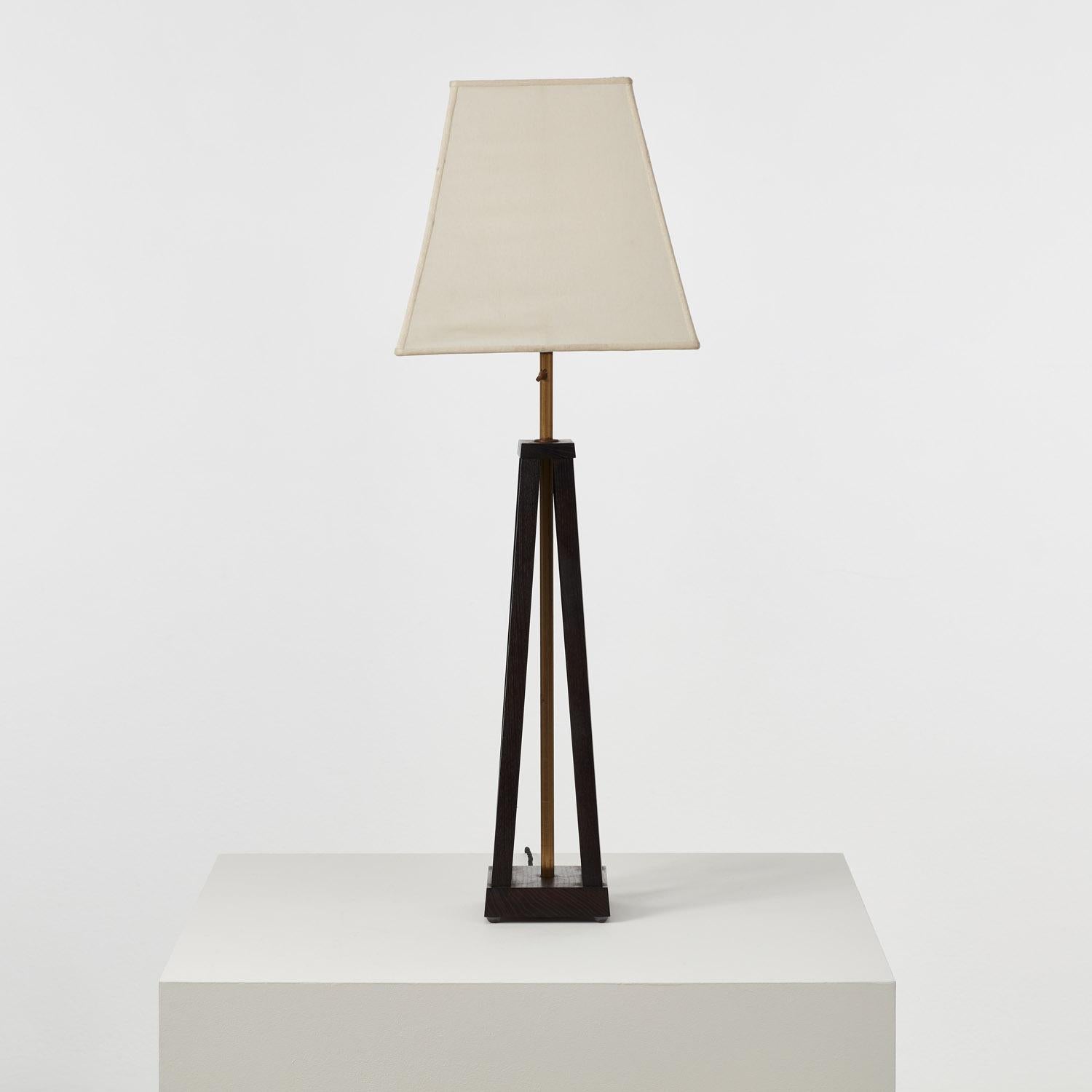 Wood Pair of decorative blackened wood and brass table lamps - Italy, 1980s