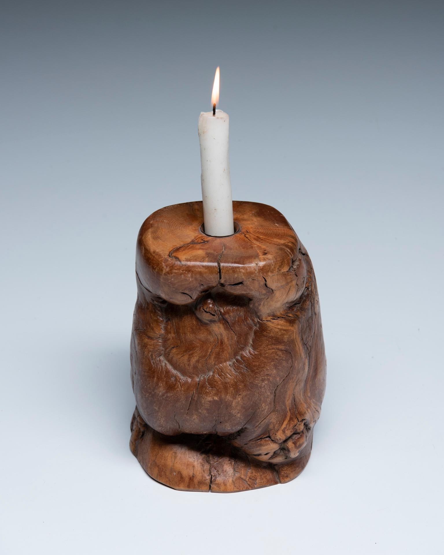 20ième siècle Paire de bougeoirs décoratifs en vente