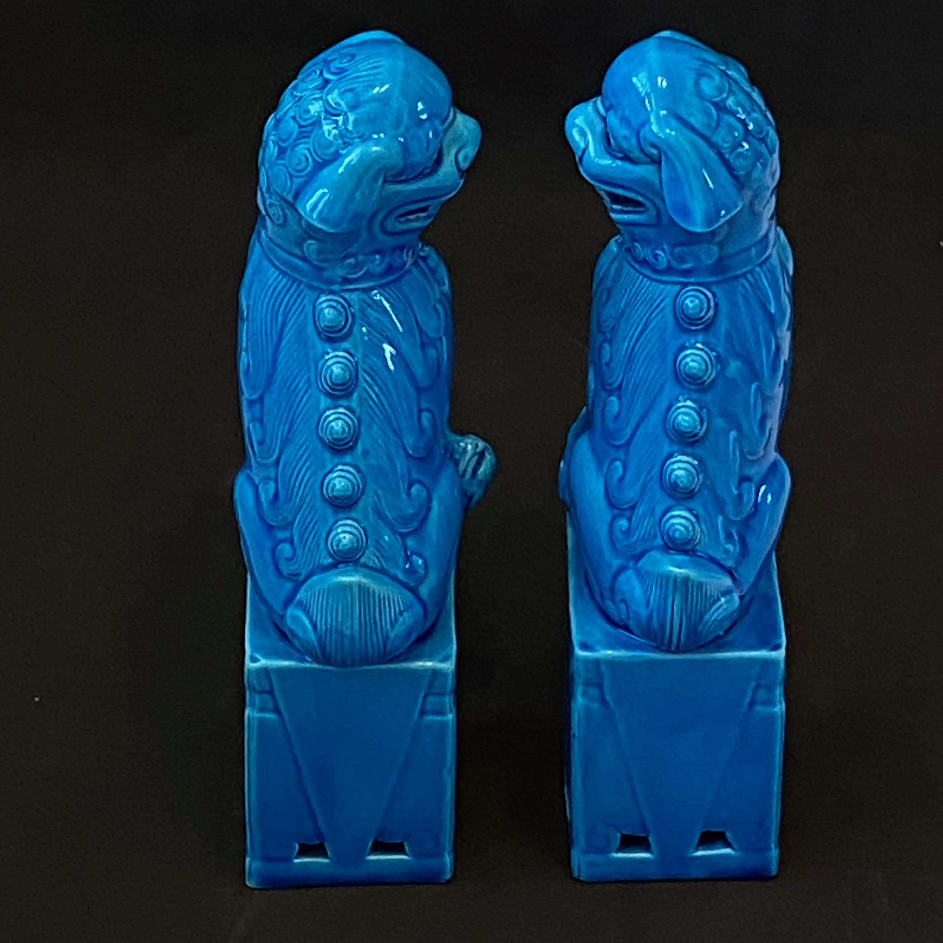 Pair of Decorative Chinese Turquoise Blue Medium Foo Dogs Sculptures, 1960s In Good Condition In Nuernberg, DE