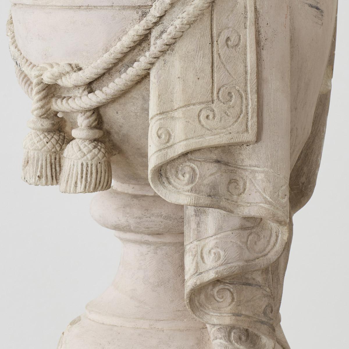 Paire de colonnes décoratives, France, fin du 19ème siècle en vente 4