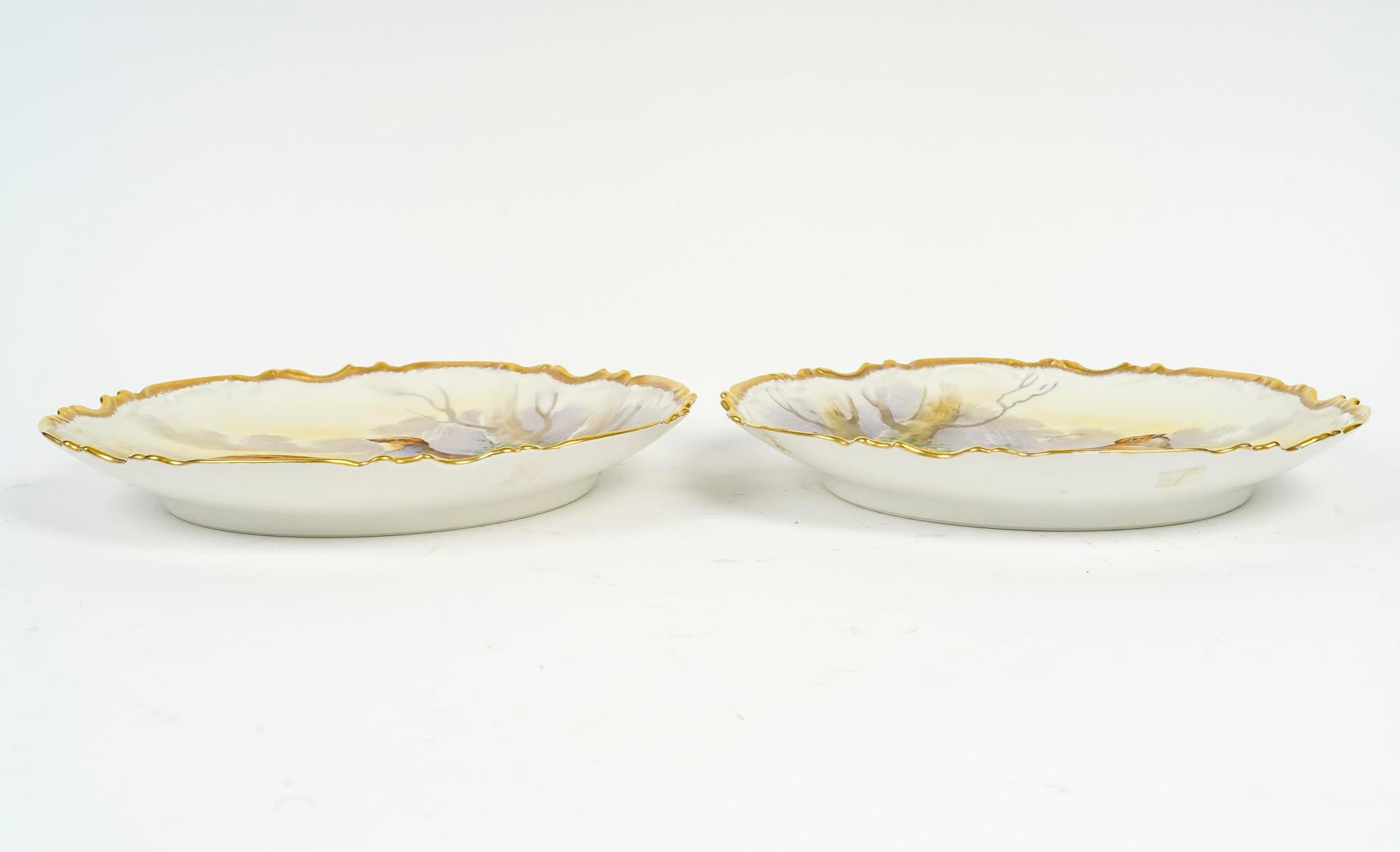 Porcelaine Paire de plats décoratifs, fabrication de porcelaine de Limoges. en vente