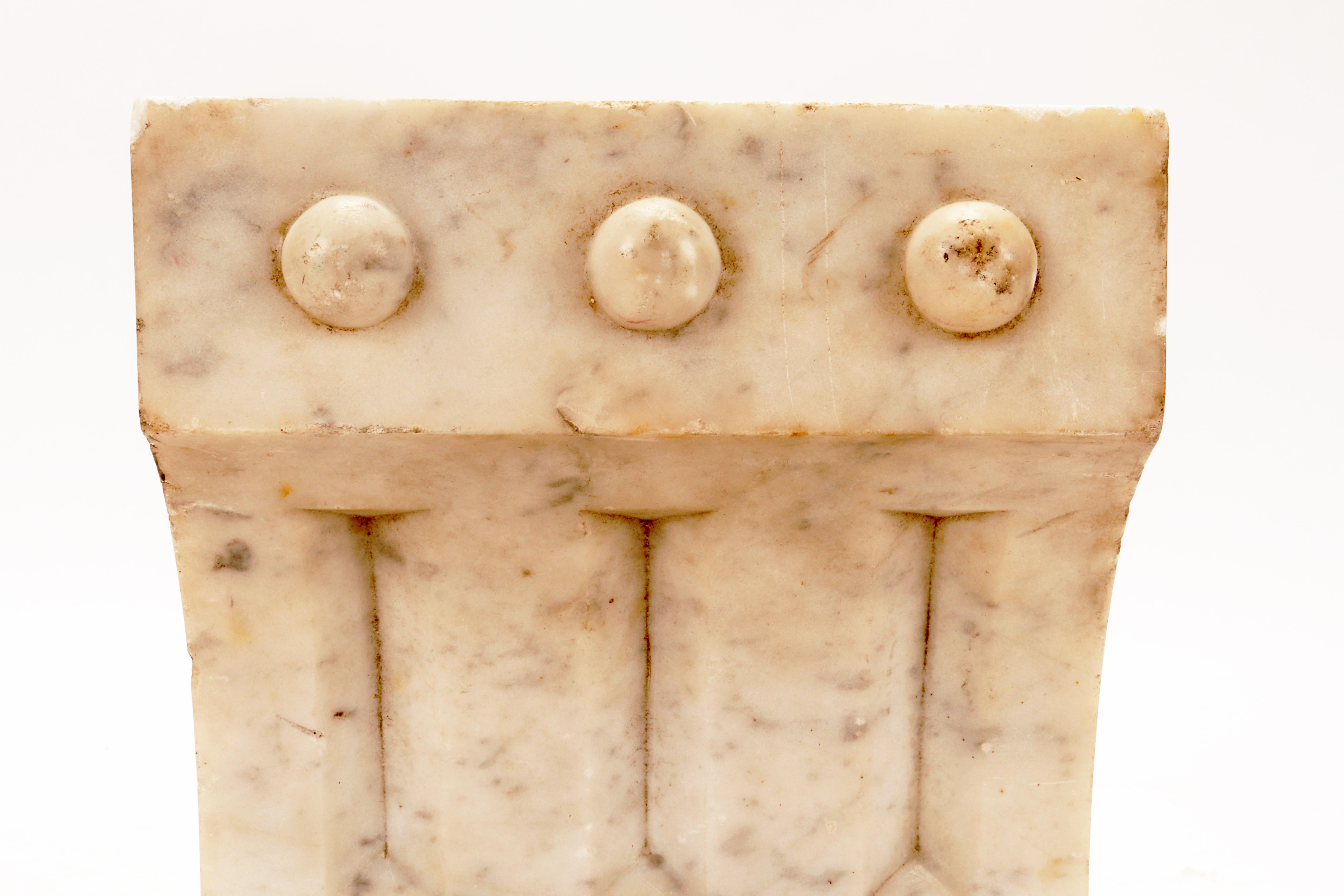 Pair of decorative elements, white veined marble, Italy 1850. For Sale 6