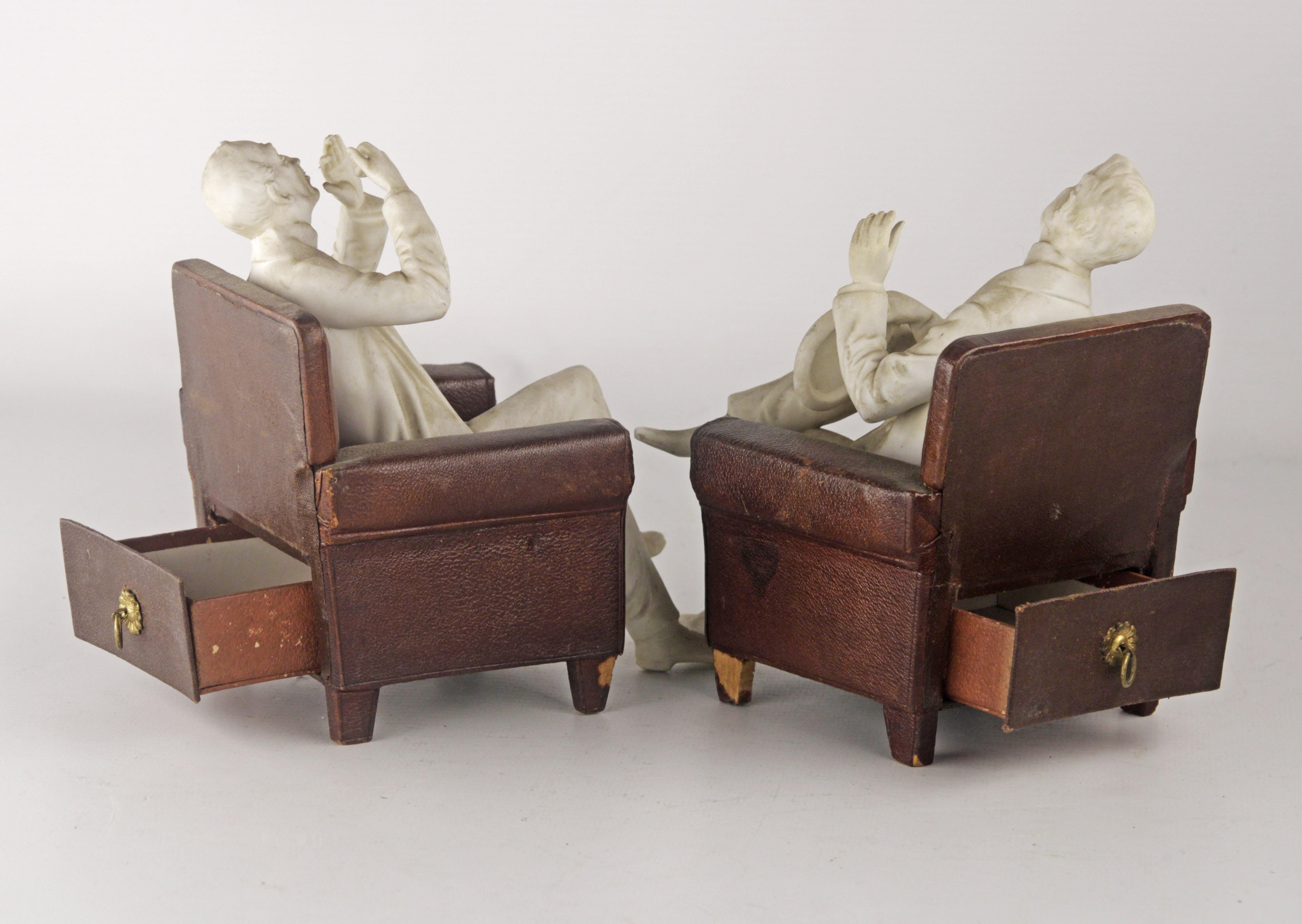 Art Deco Pair of 20th Century Decorative Biscuit Porcelain Sculptures with Jewelry Boxes For Sale