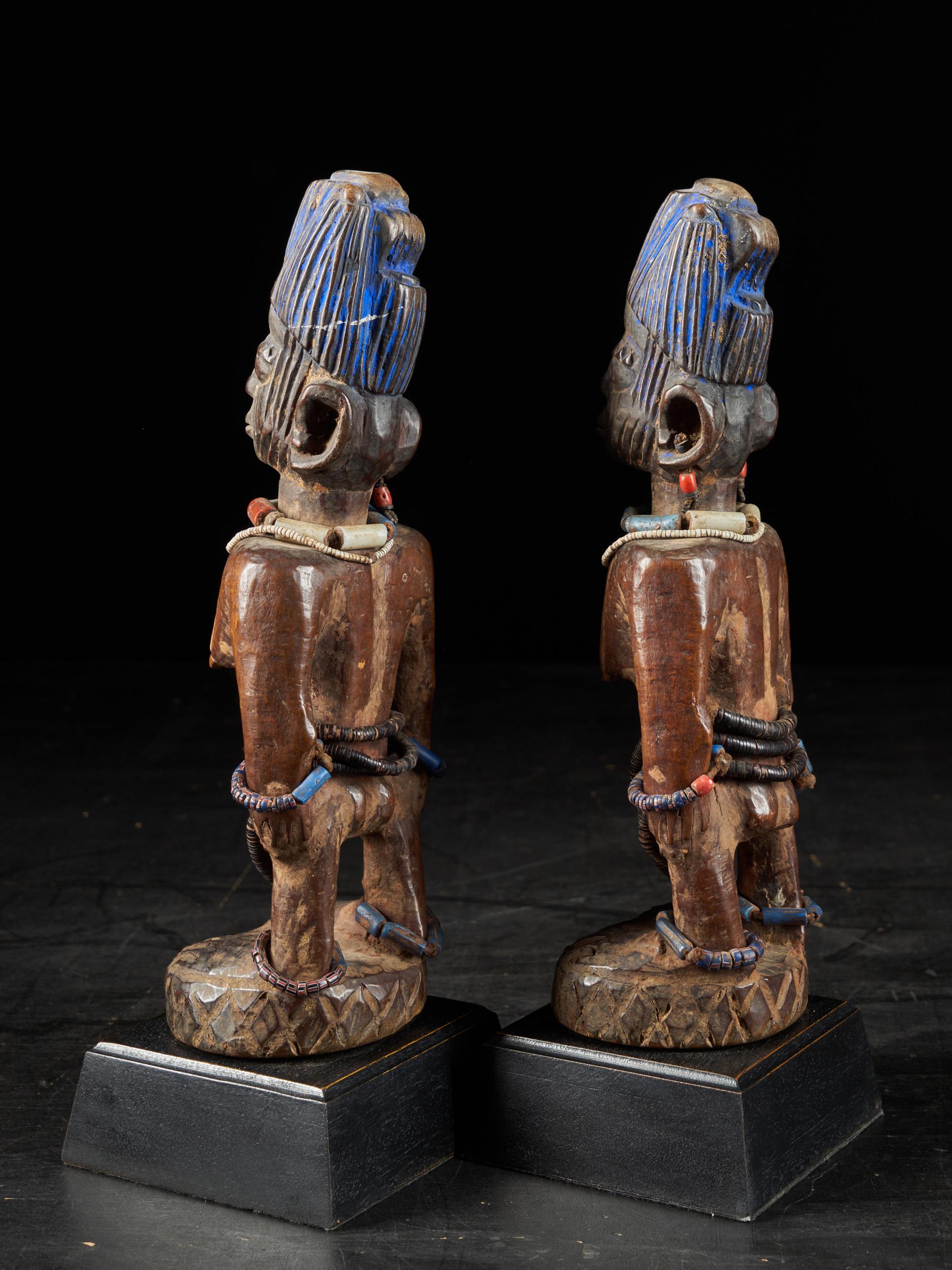 Hand-Carved Pair of Decorative Figures ScuIptures Ibeji Twin Figures, Yoruba people Nigeria For Sale