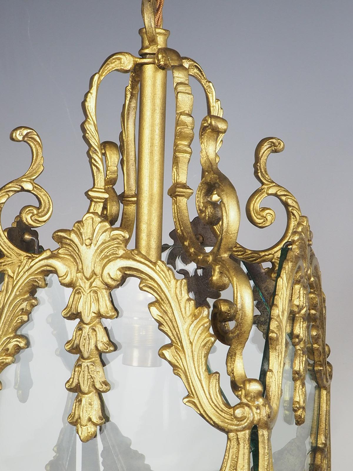 Pair of Decorative French Rococo Gilt Brass Lanterns In Good Condition In Lincoln, GB