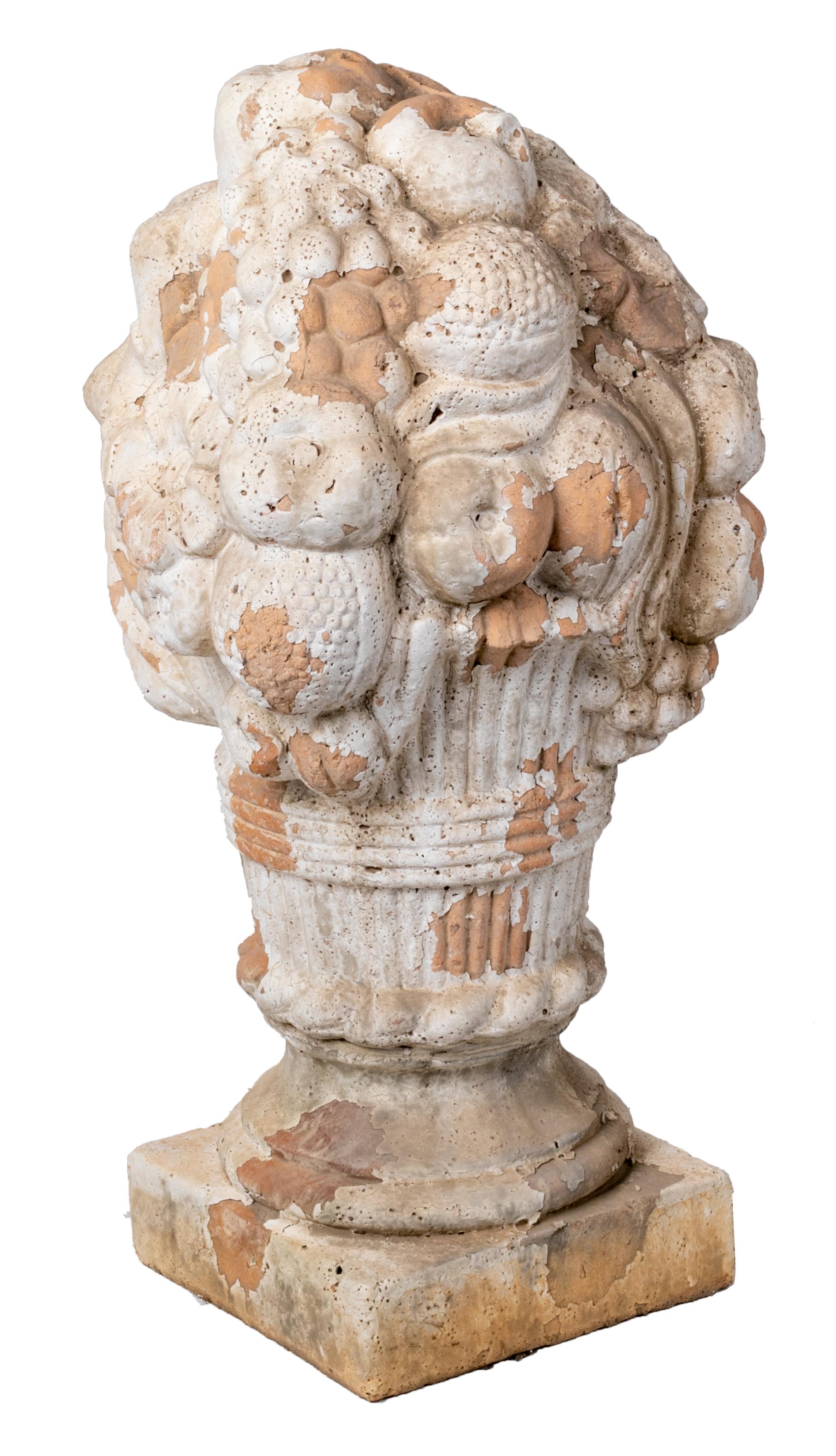 Pair of Decorative French Terracotta Flower Vases In Good Condition In Marbella, ES
