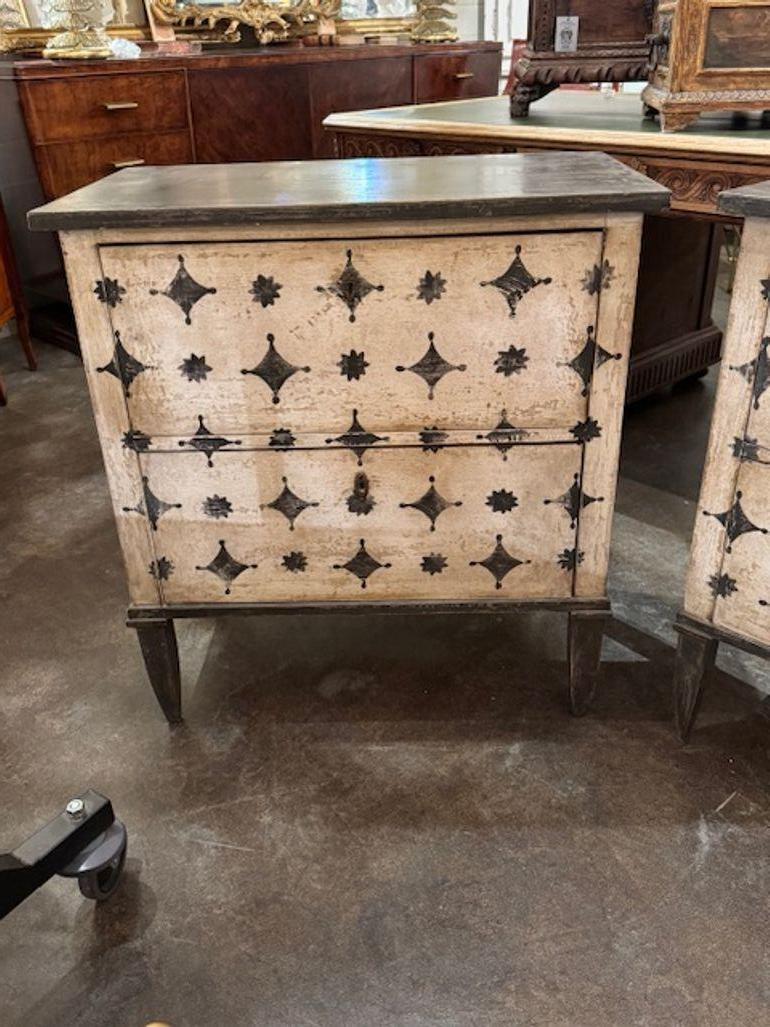 Hand-Painted Pair of Decorative German Neo-Classical Hand Painted Bedside Tables For Sale