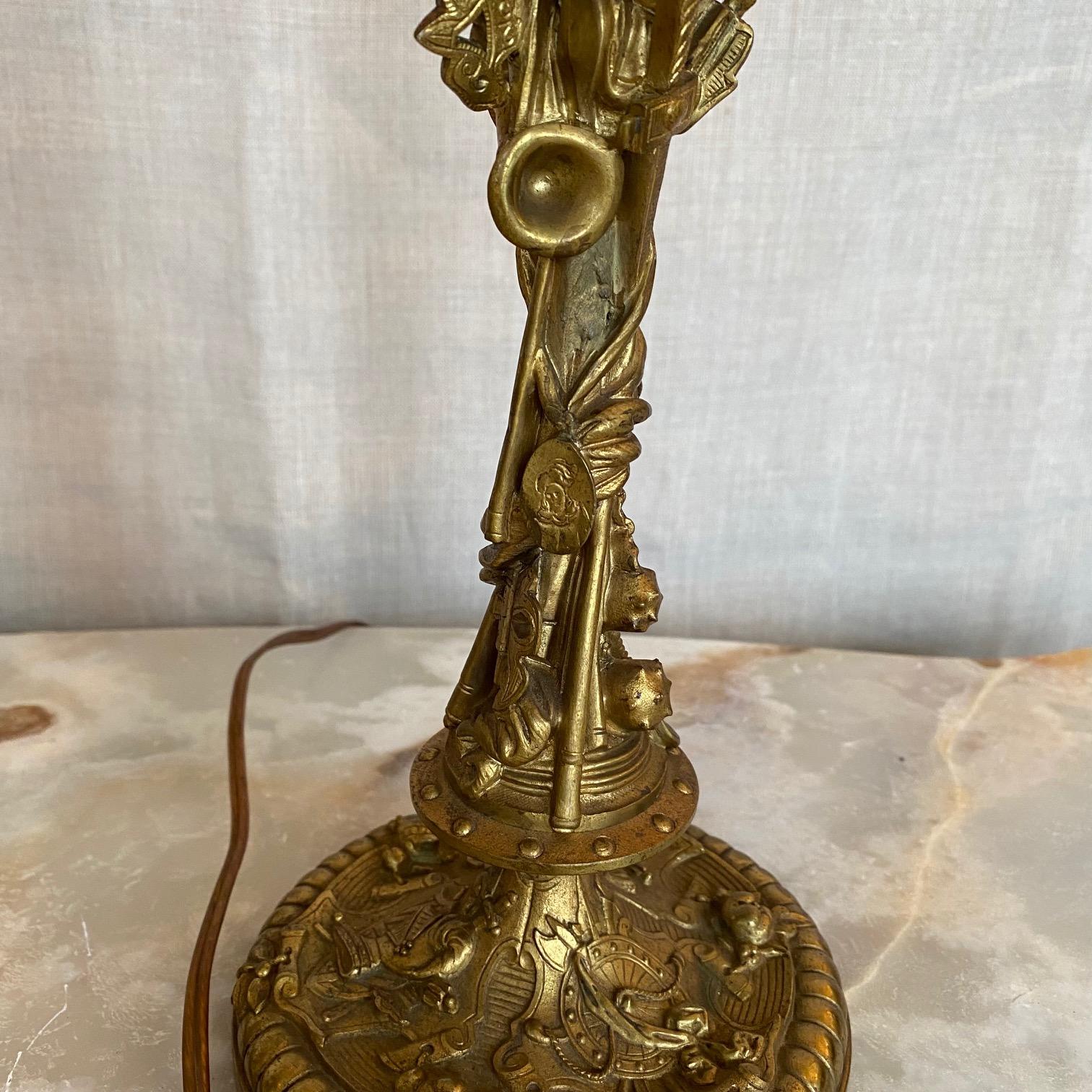 French Provincial Pair of Decorative Gold Figural French Gilt Brass Table Lamps  For Sale