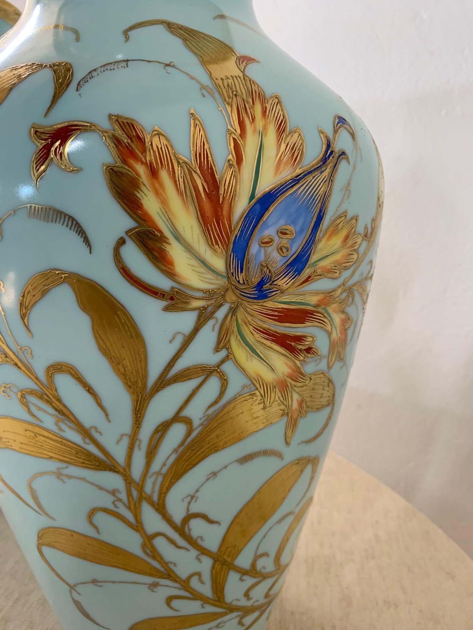 Pair of Decorative Hand Painted Ceramic Vases In Good Condition For Sale In New York, NY